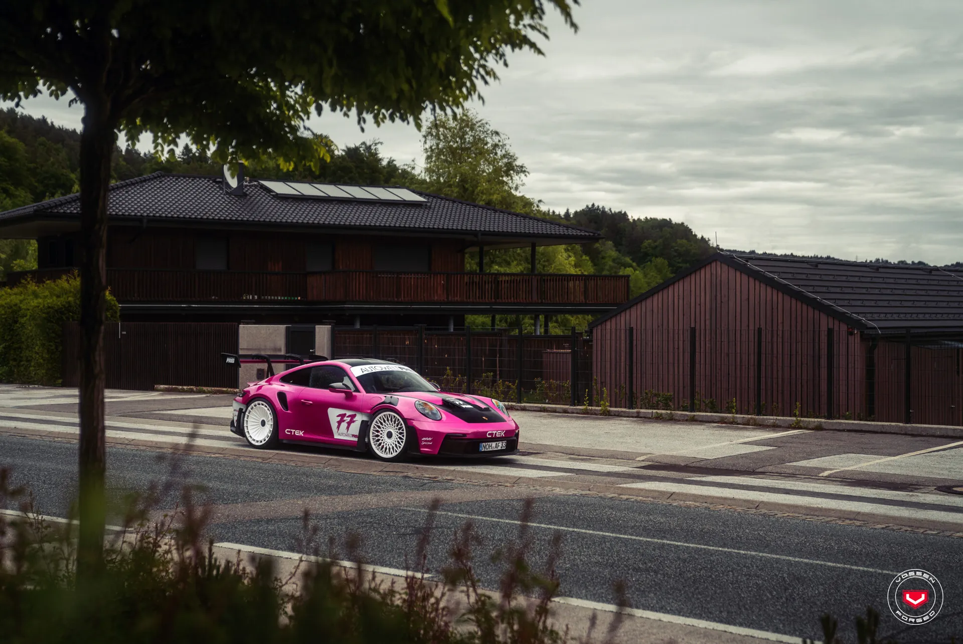 Porsche 992, 11