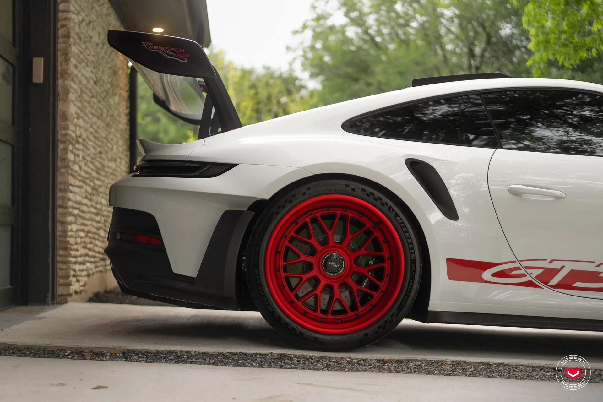Porsche 992, 7
