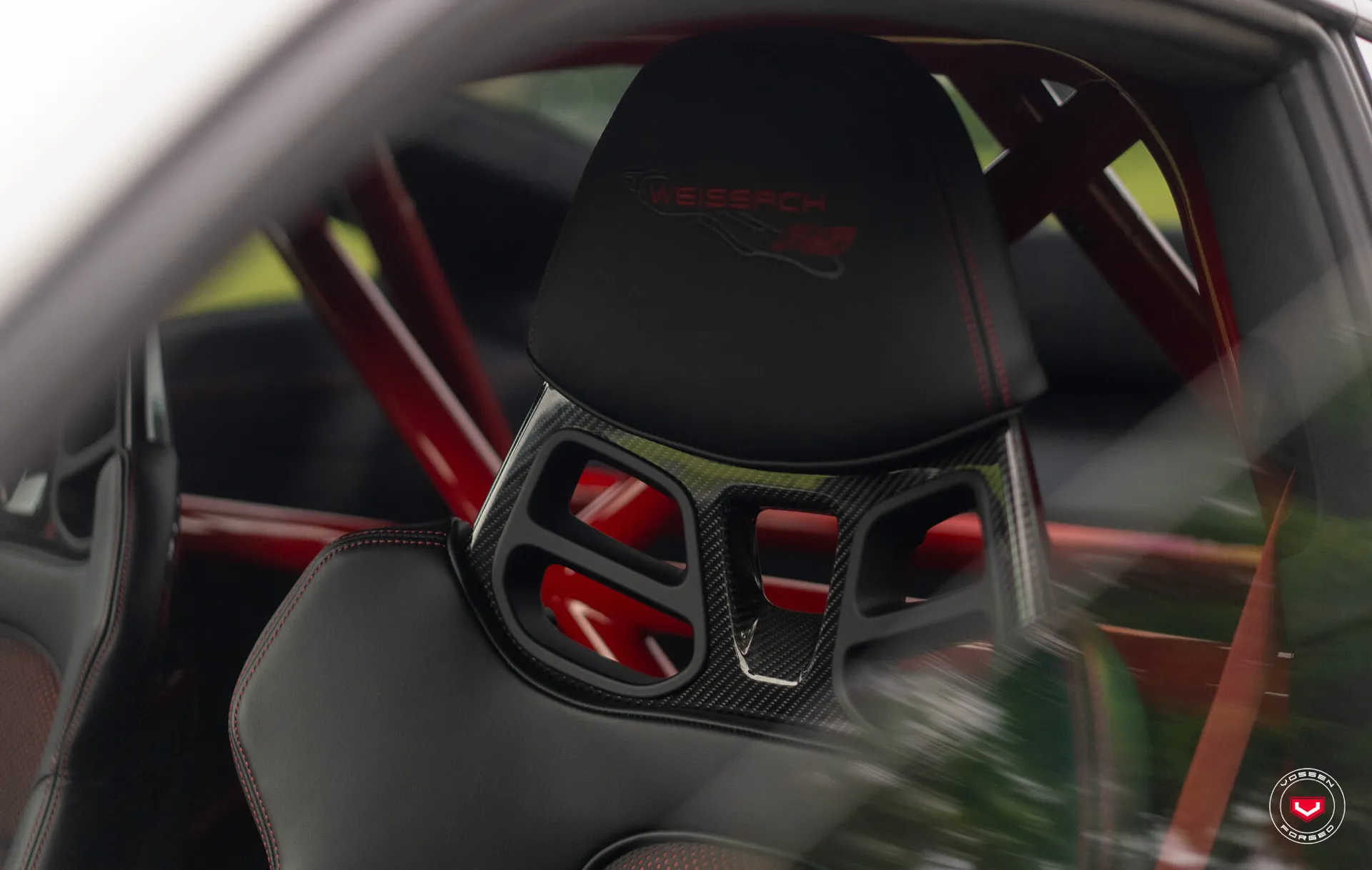 Porsche 992, 8