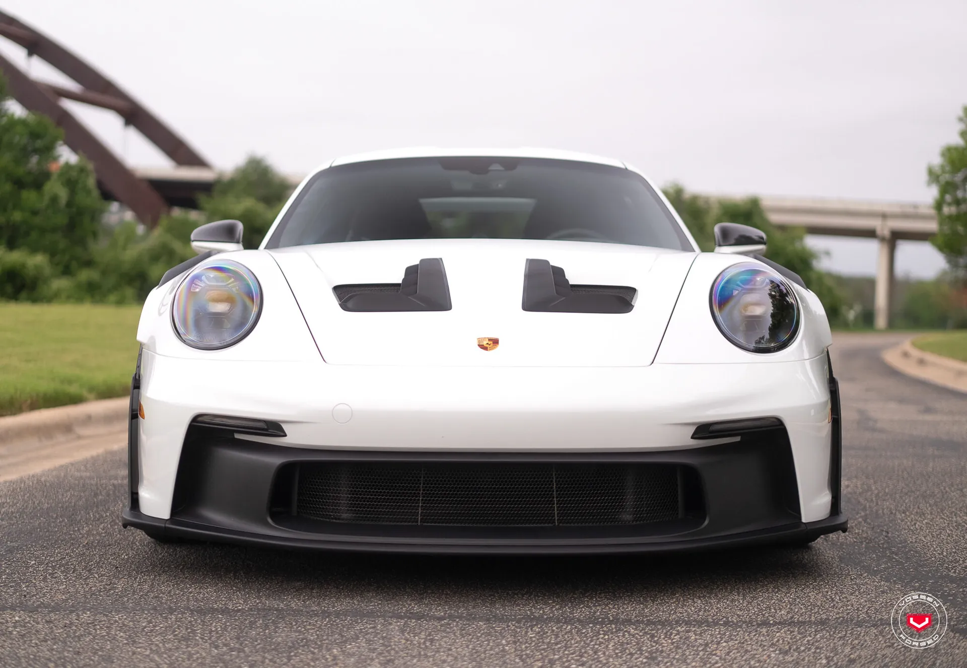 Porsche 992, 6