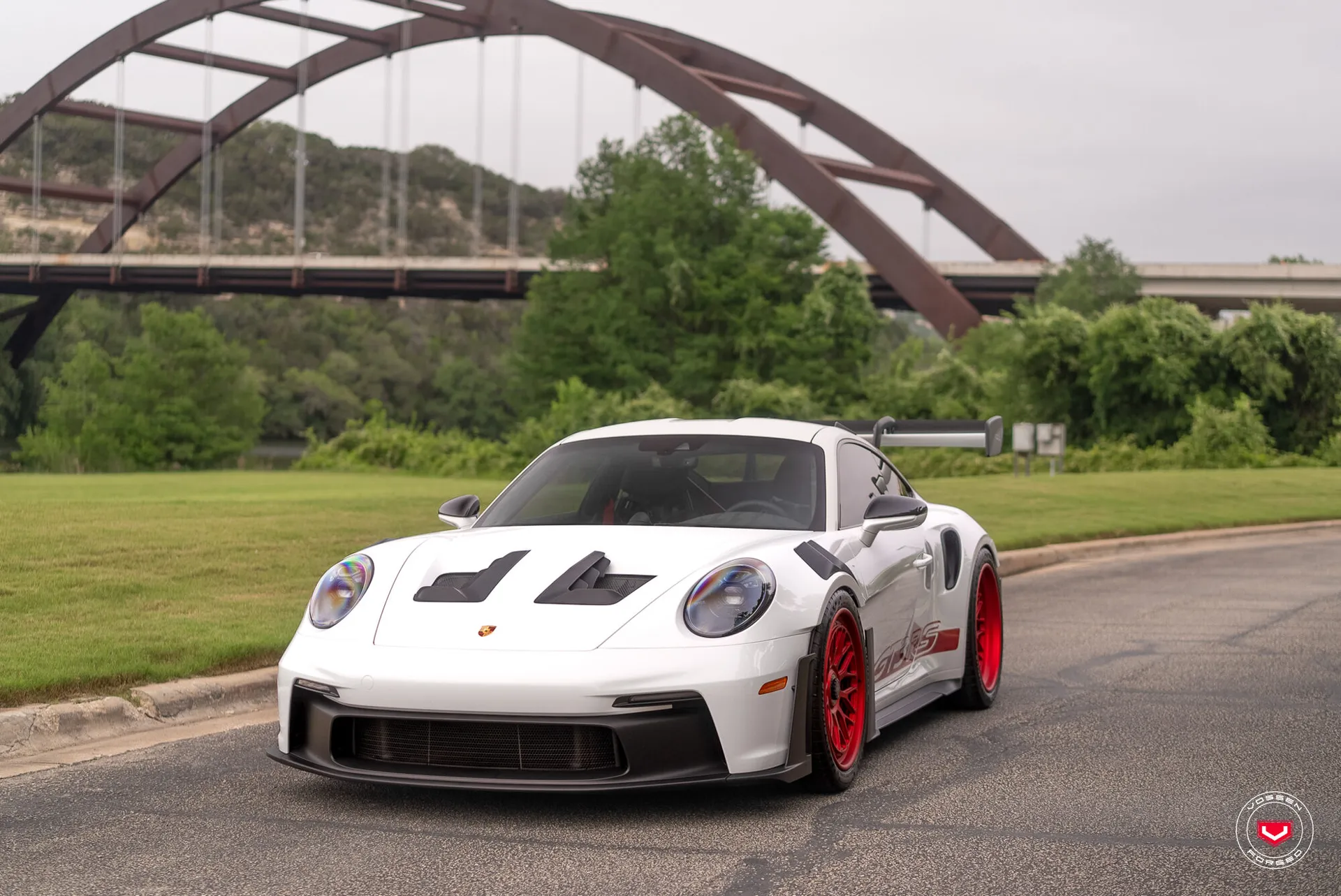 Porsche 992, 11
