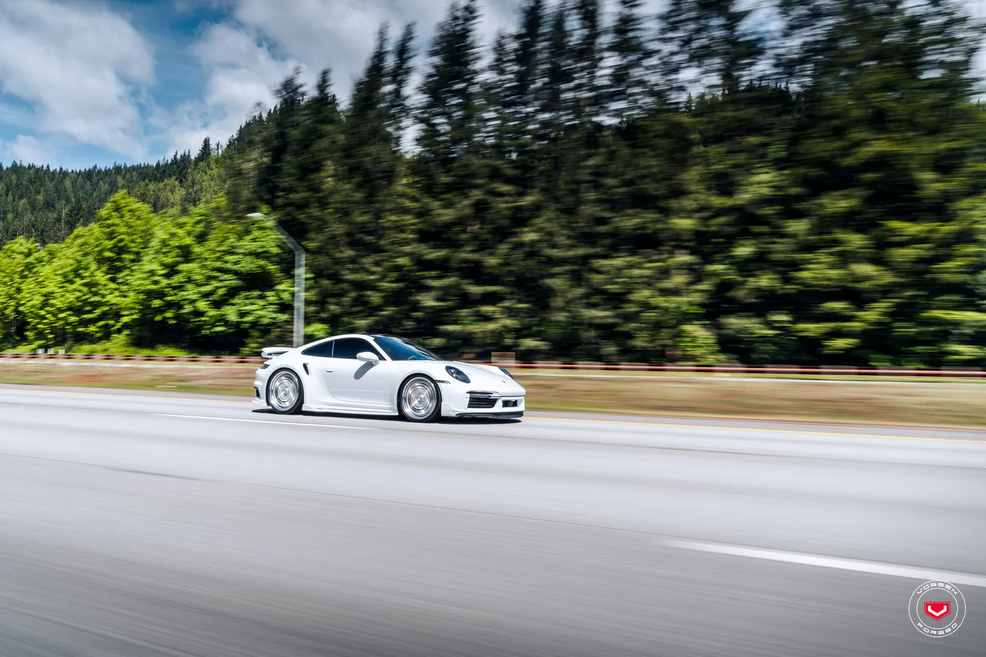 Porsche 992, 11