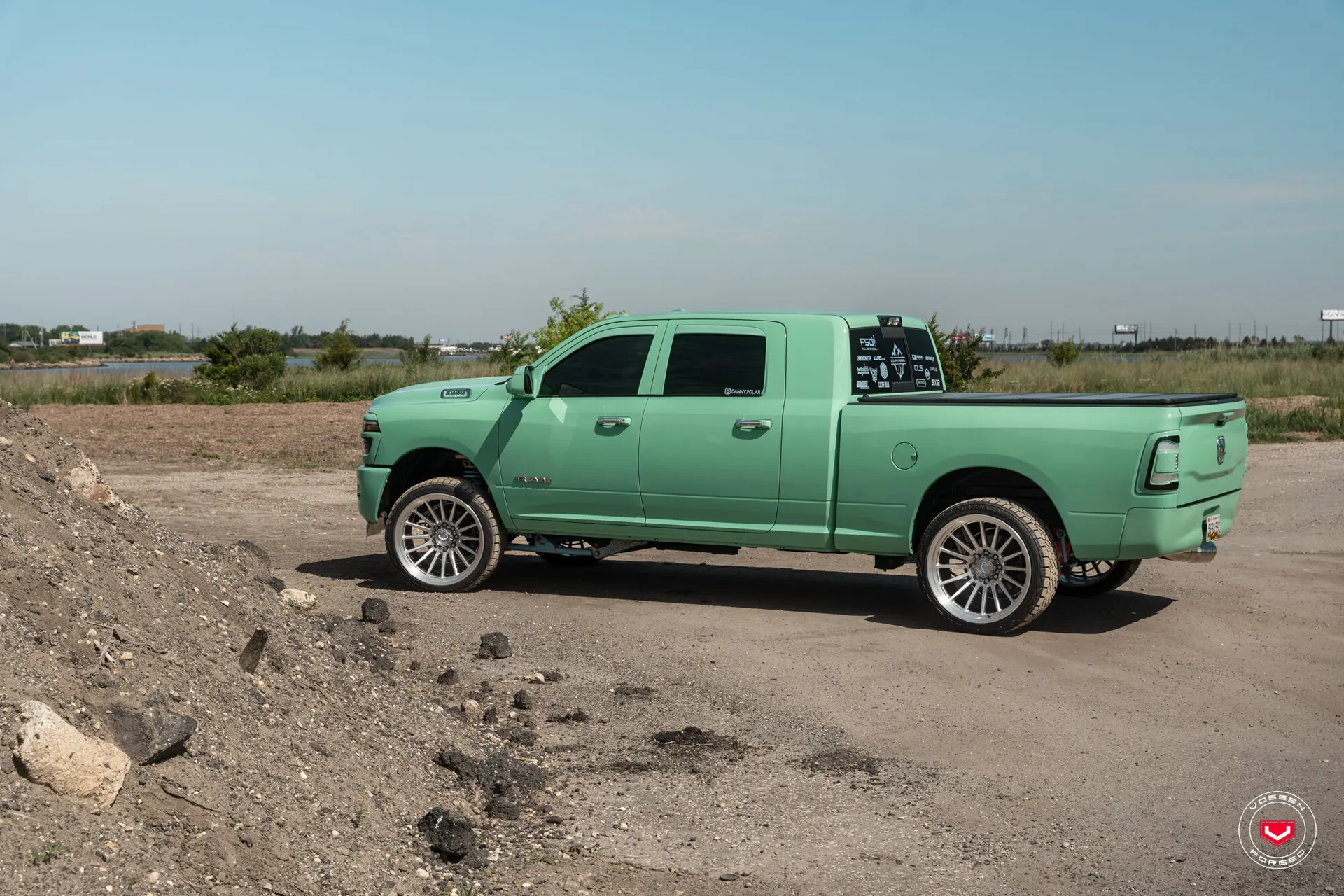 Dodge Ram 2500, 7