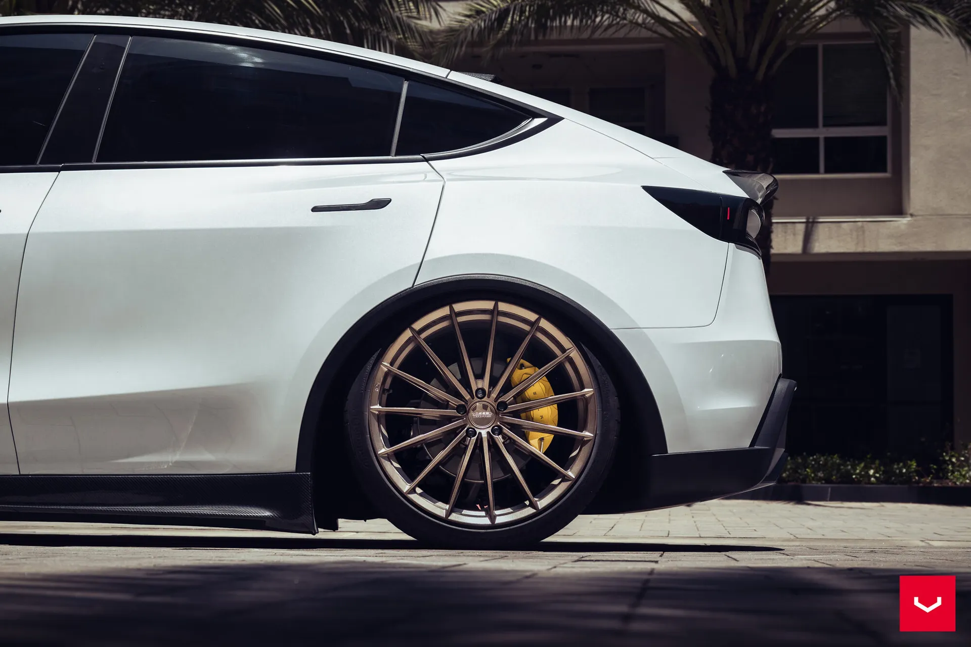 Tesla Model Y, 18