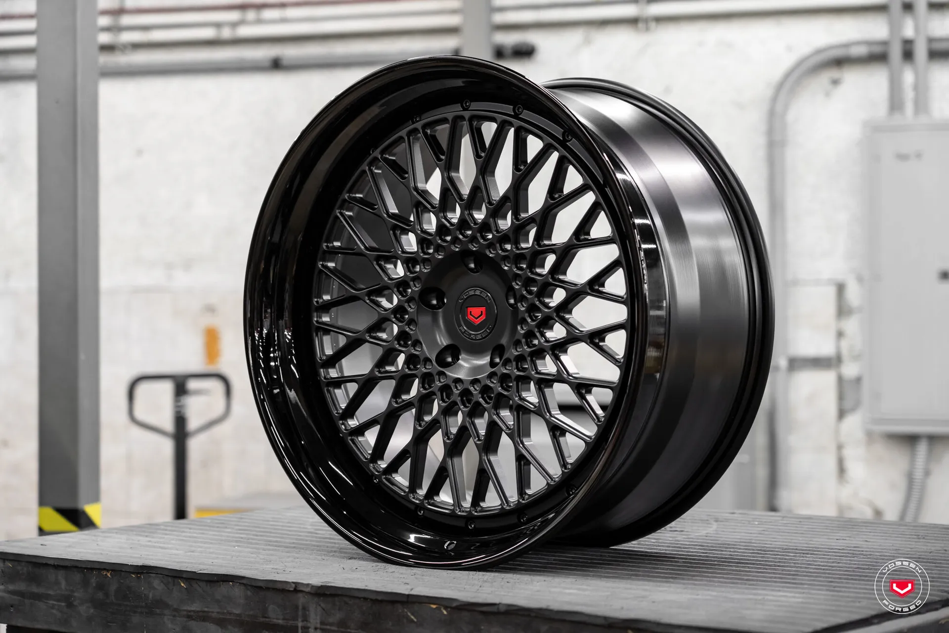Satin Black | Gloss Black, 15