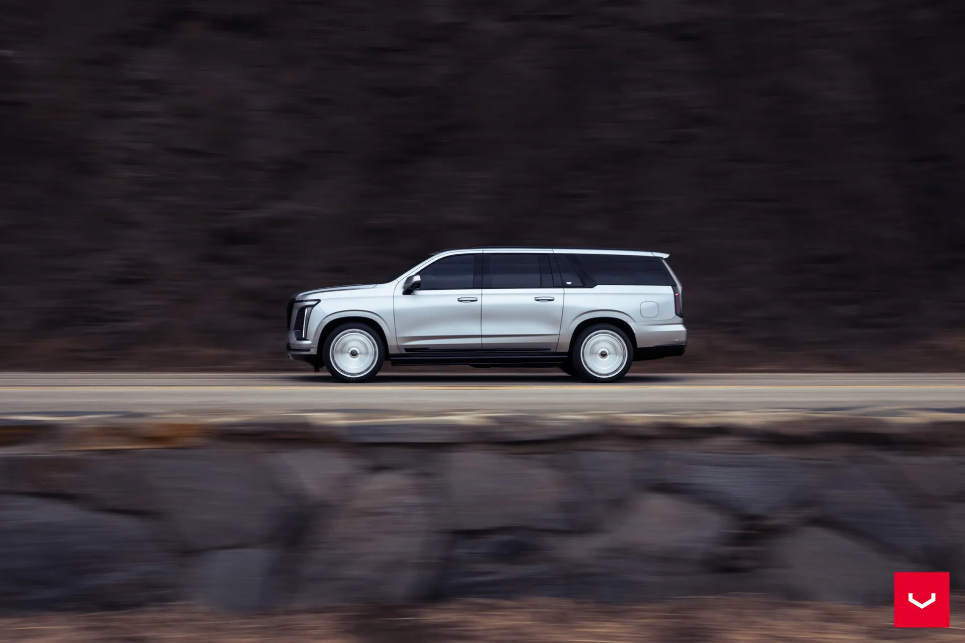 Cadillac Escalade, 6