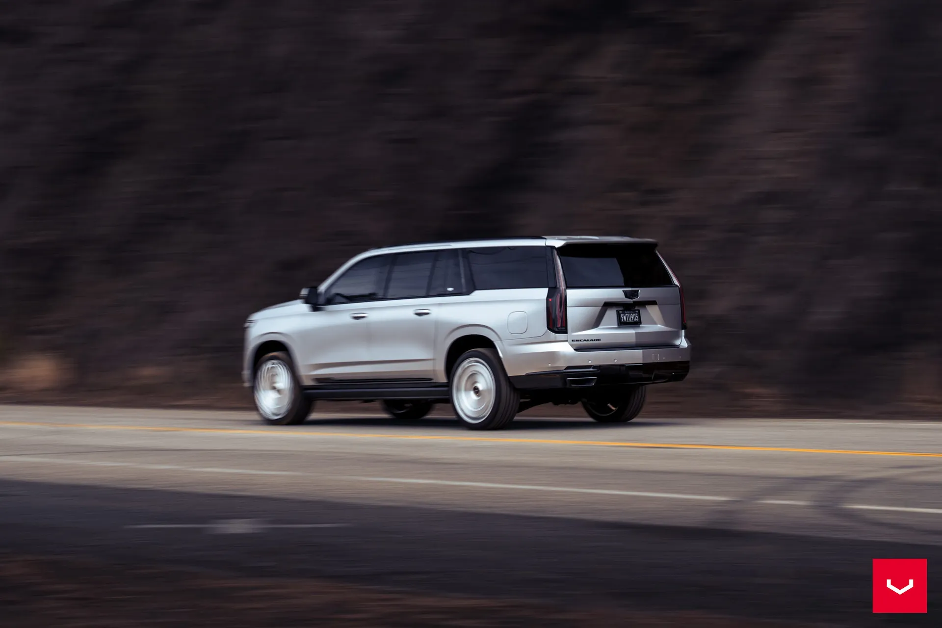 Cadillac Escalade, 7