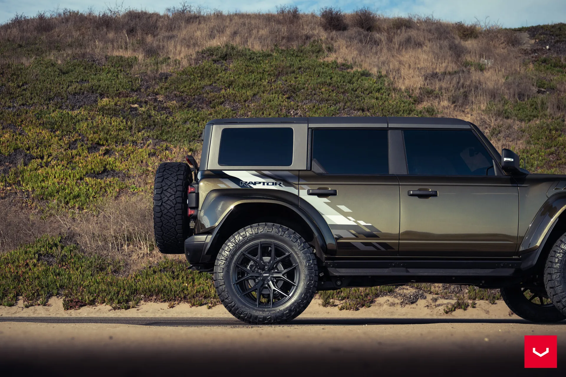 Ford Bronco, 7