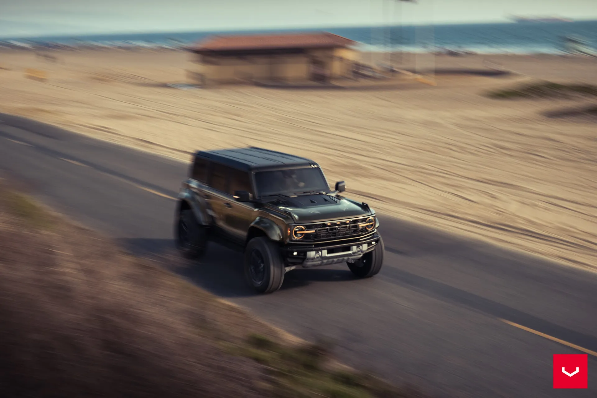 Ford Bronco, 8