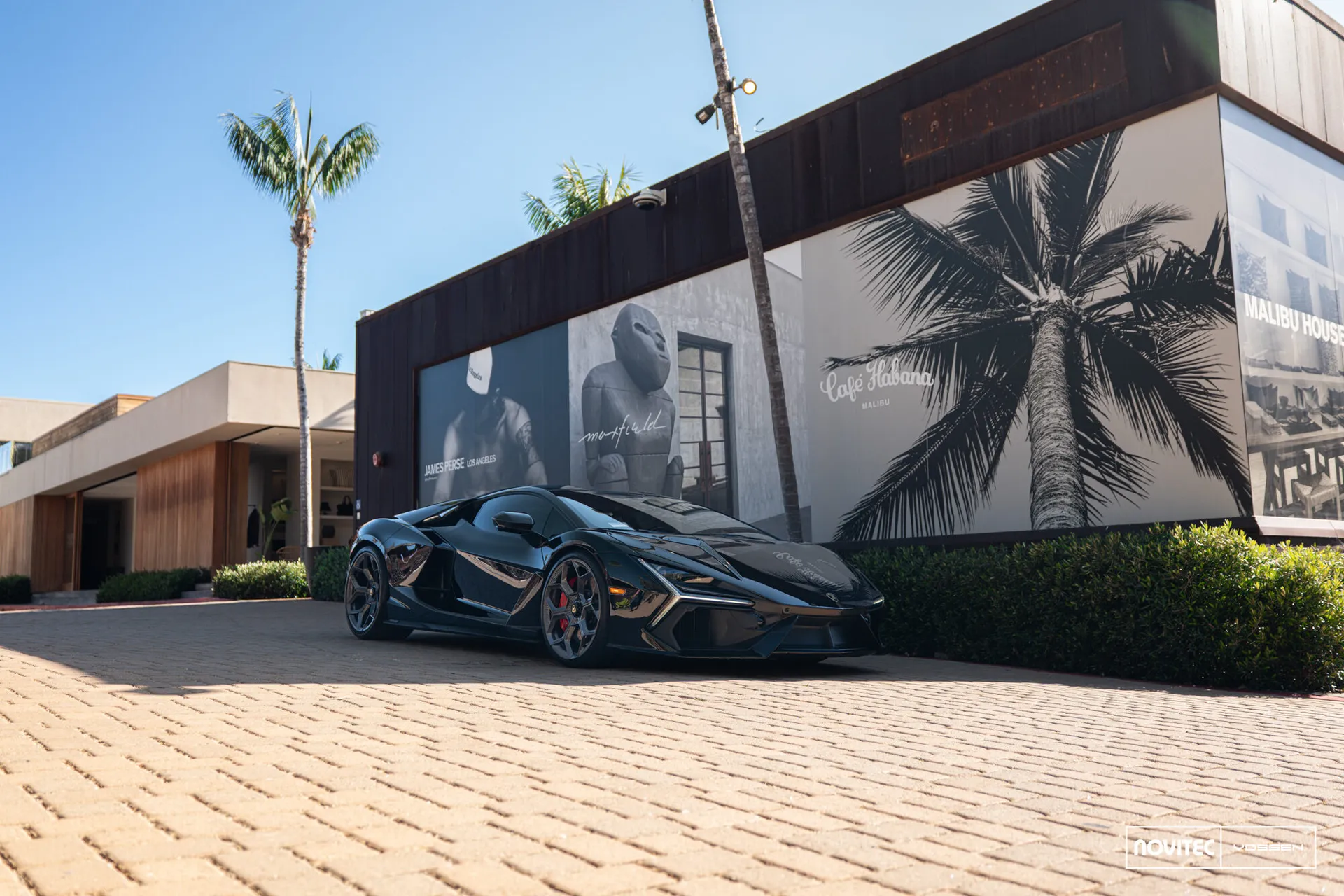Lamborghini Revuelto, 18