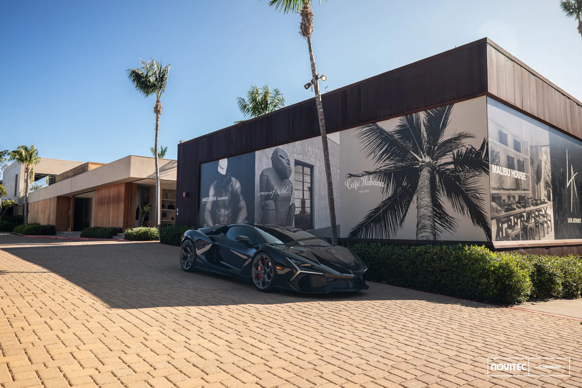 Lamborghini Revuelto, 16