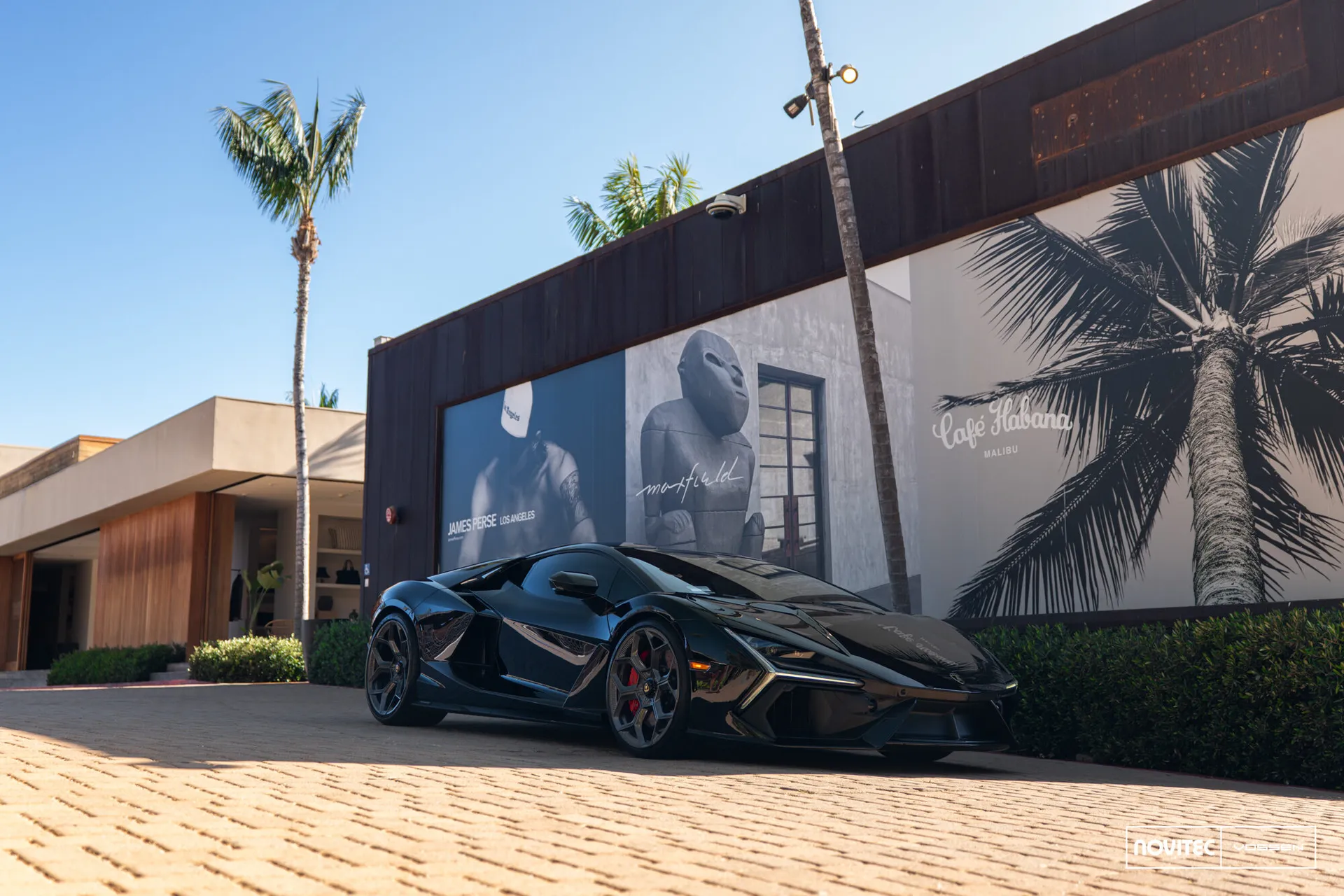 Lamborghini Revuelto, 17