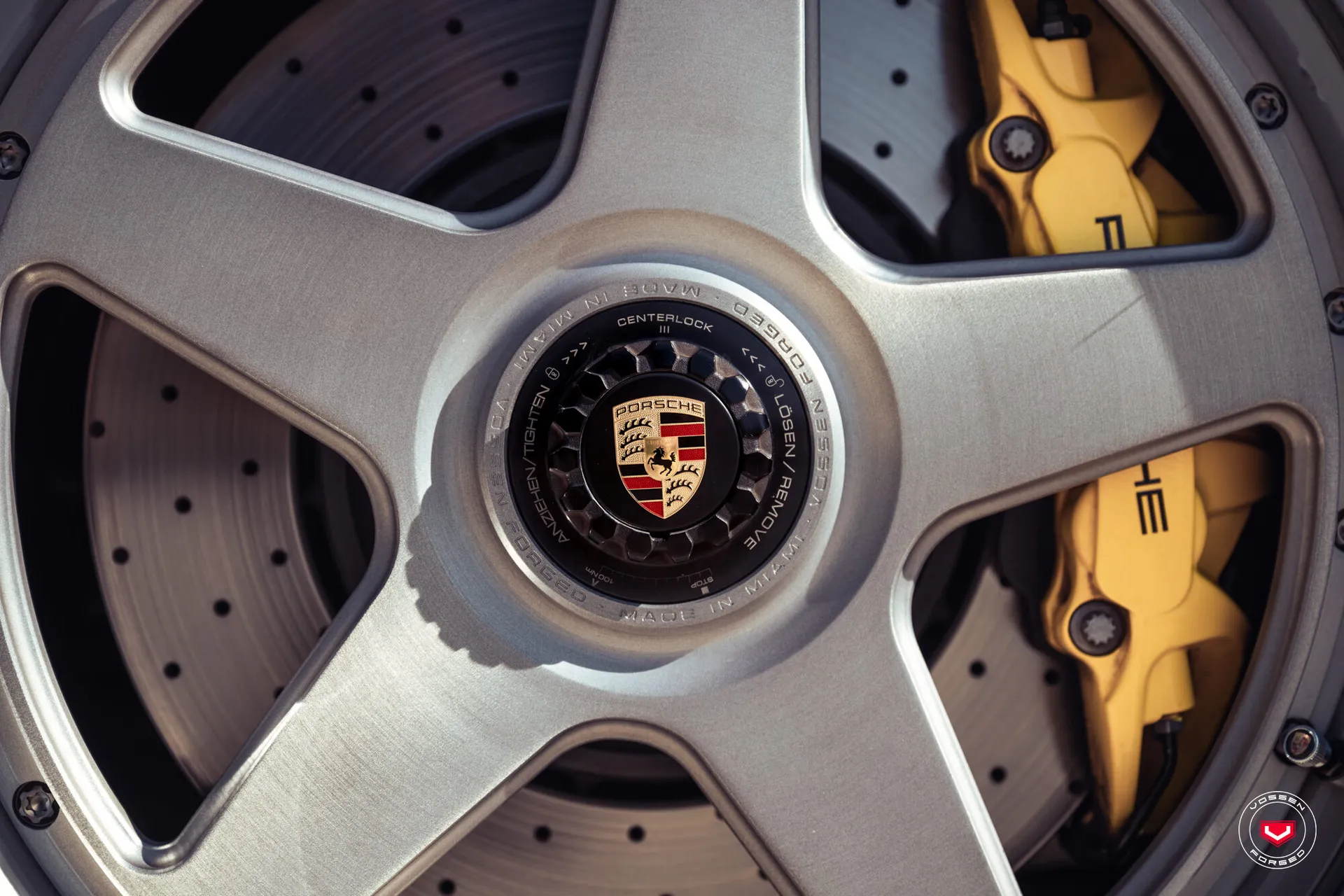 Porsche 992, 22