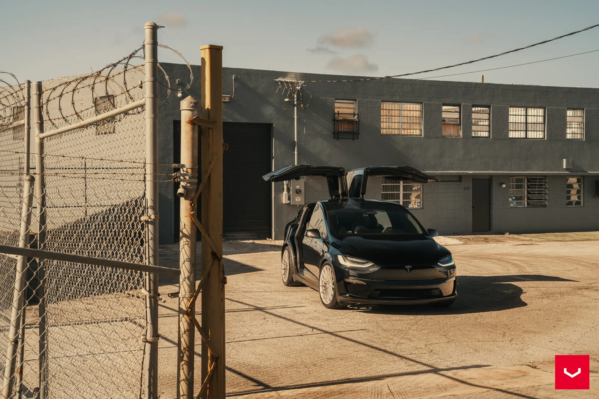 Tesla Model X, 14