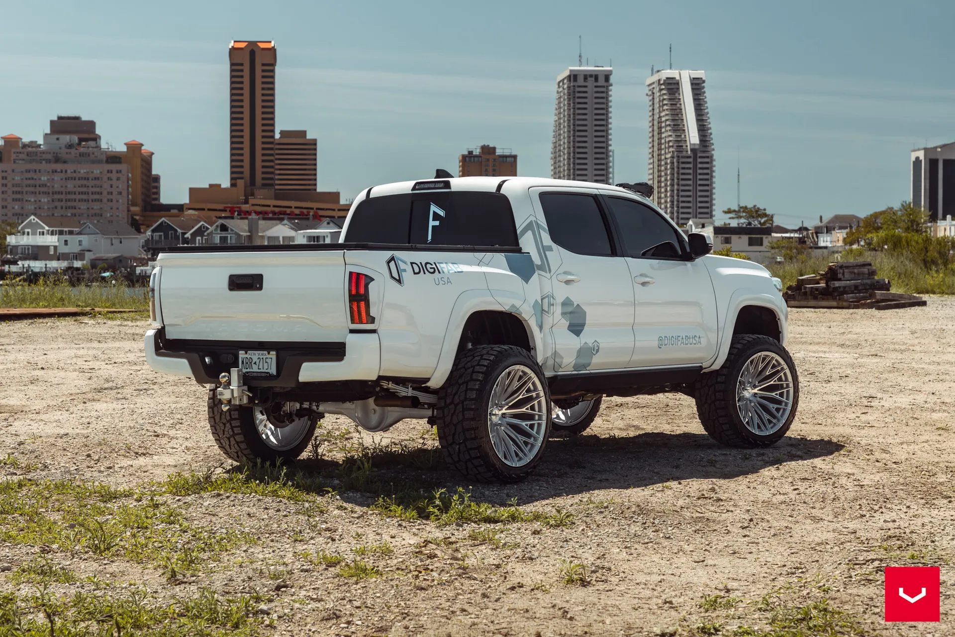 Toyota Tacoma, 2