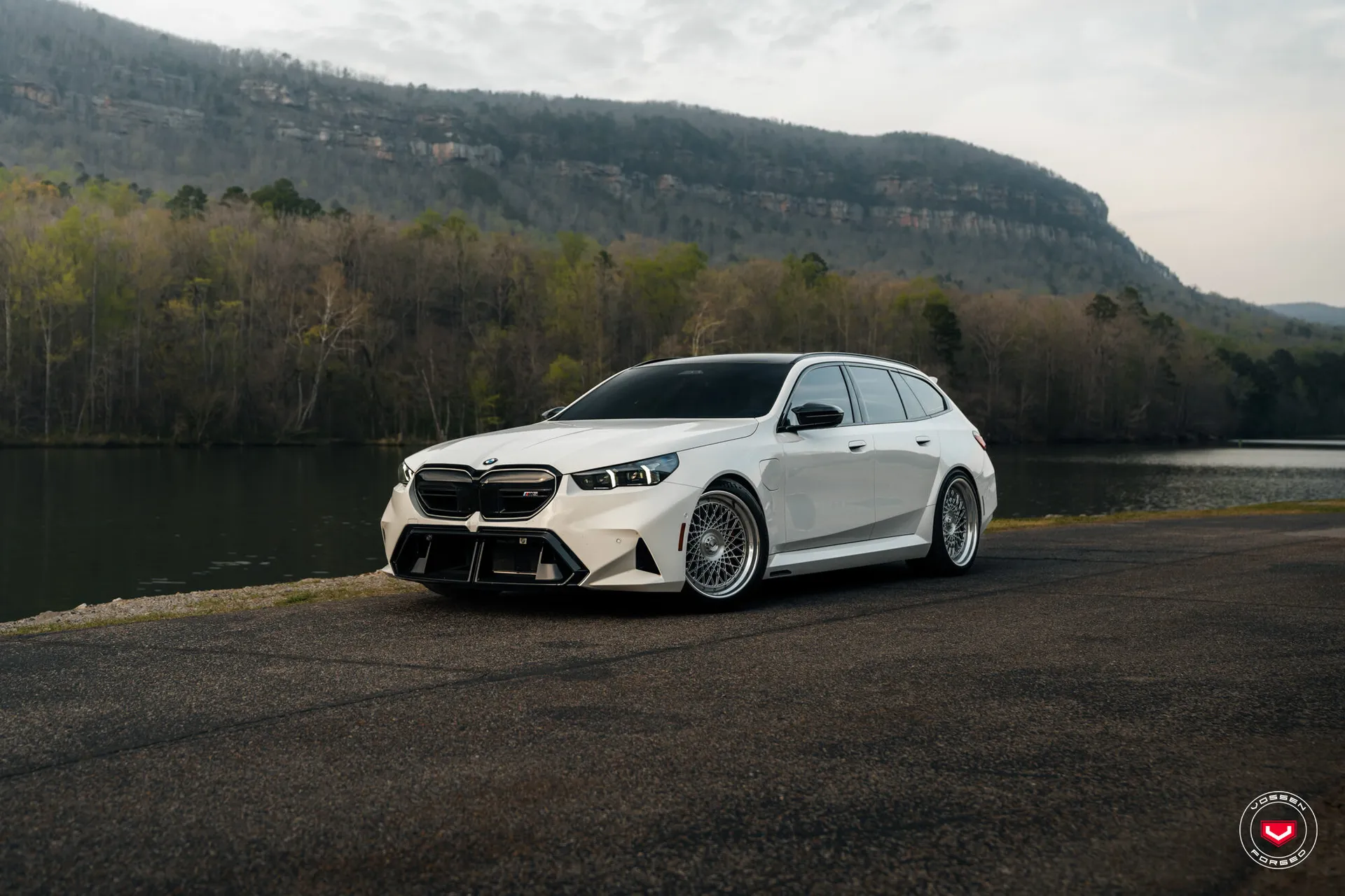 BMW 5 Series / M5, 19