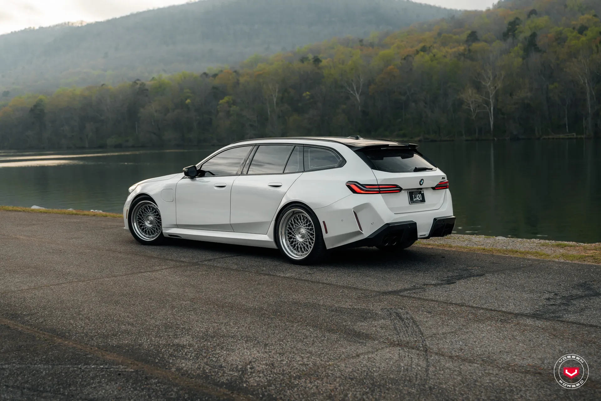 BMW 5 Series / M5, 2