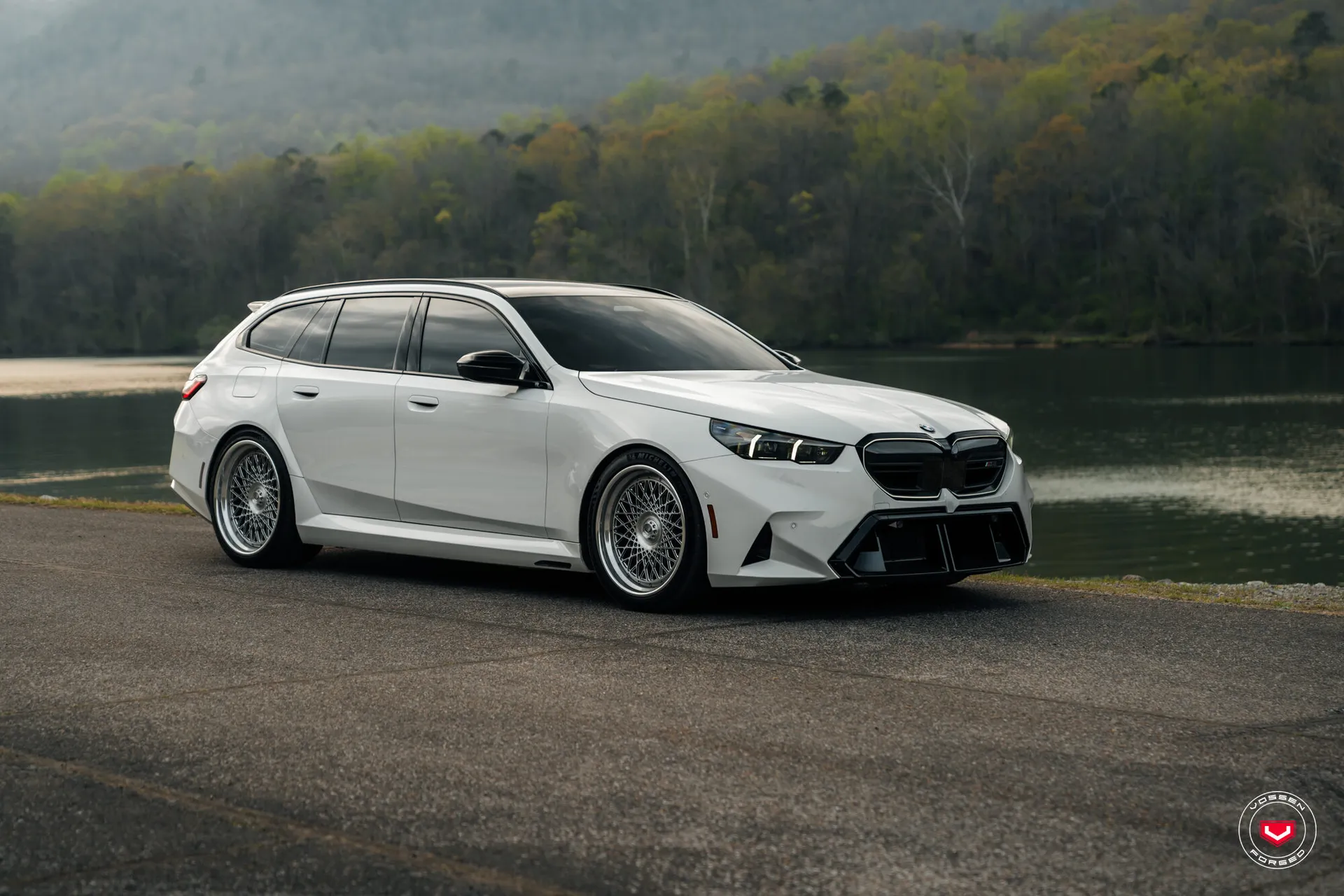 BMW 5 Series / M5, 13