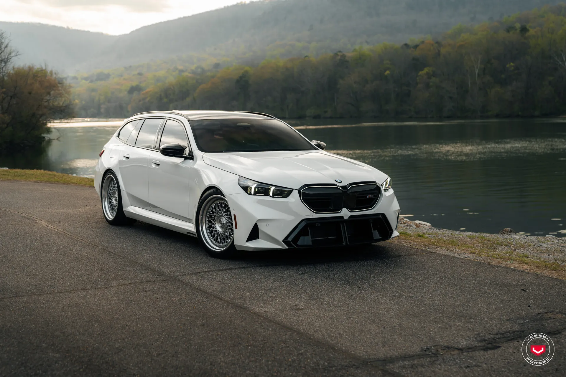 BMW 5 Series / M5, 12