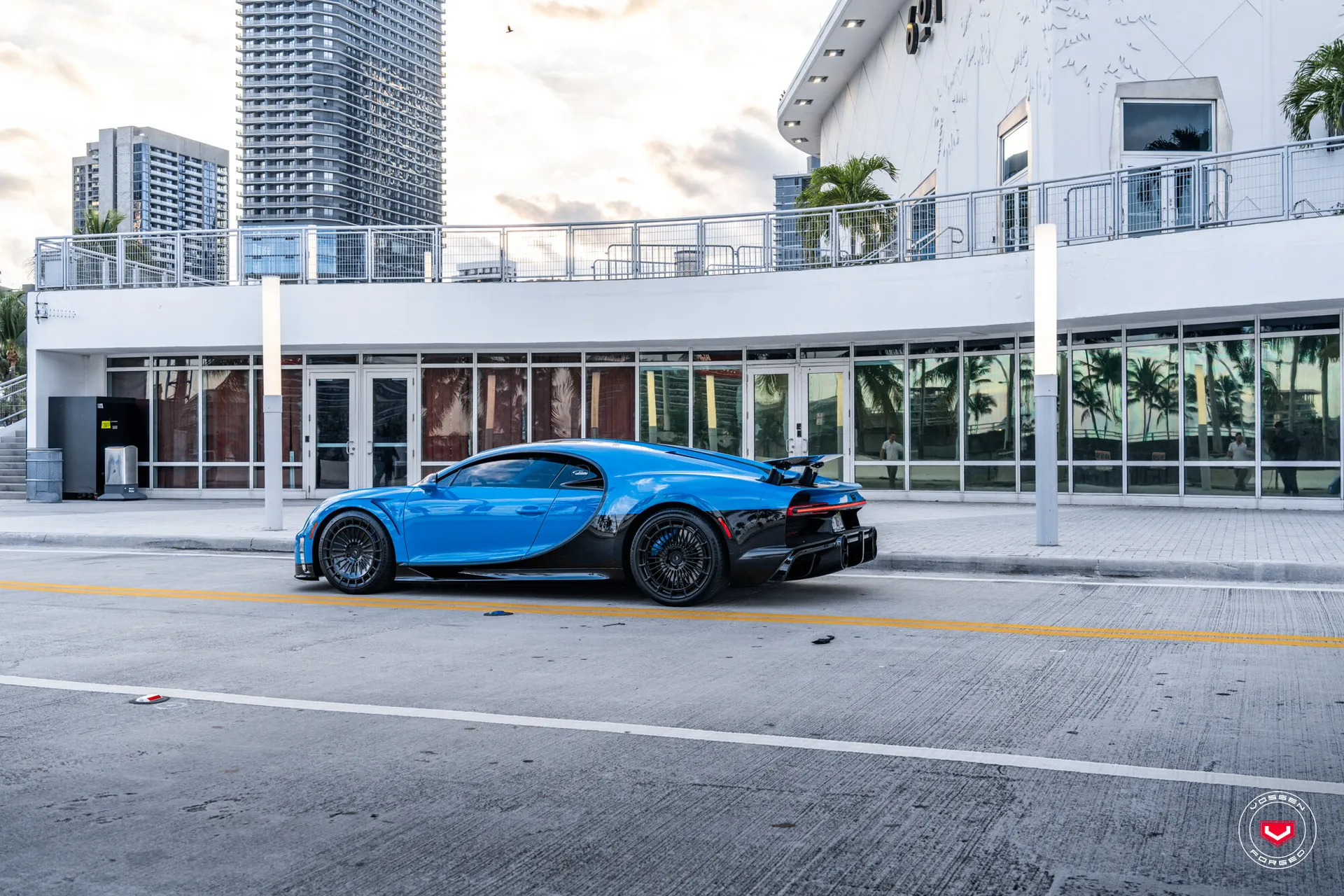 Bugatti Chiron, 14