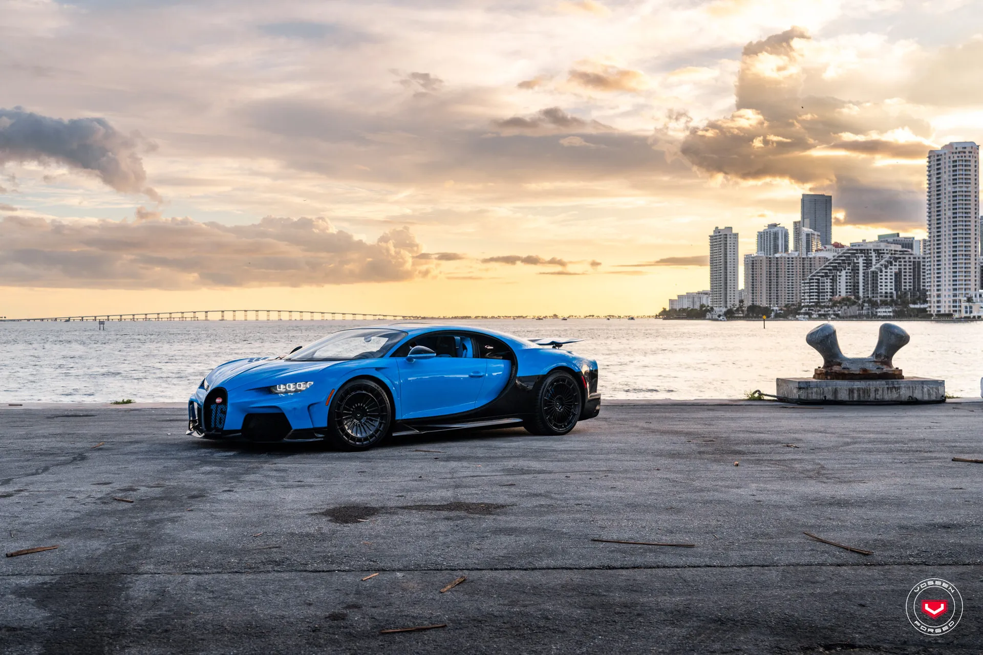 Bugatti Chiron, 13