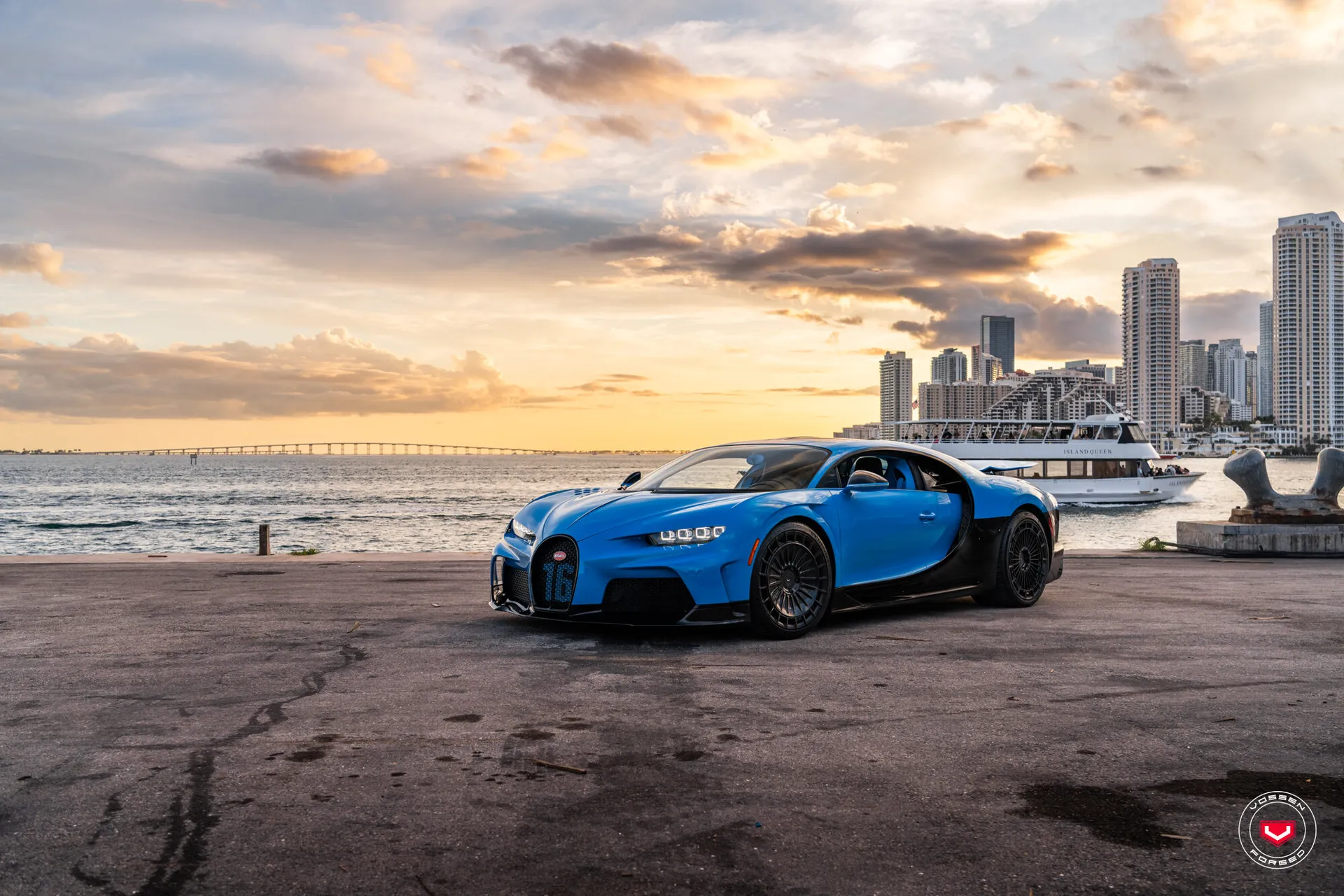 Bugatti Chiron, 11