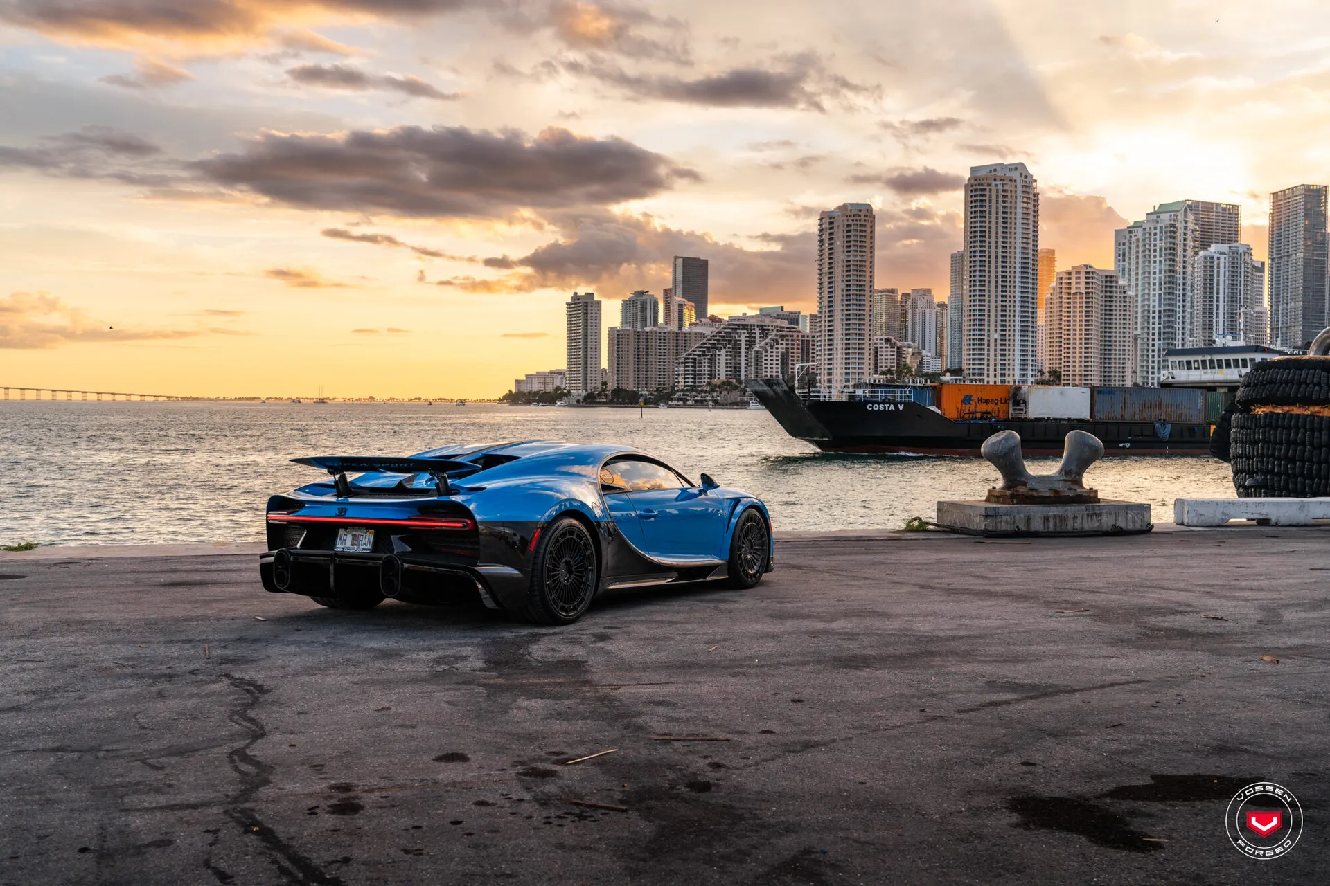 Bugatti Chiron, 9