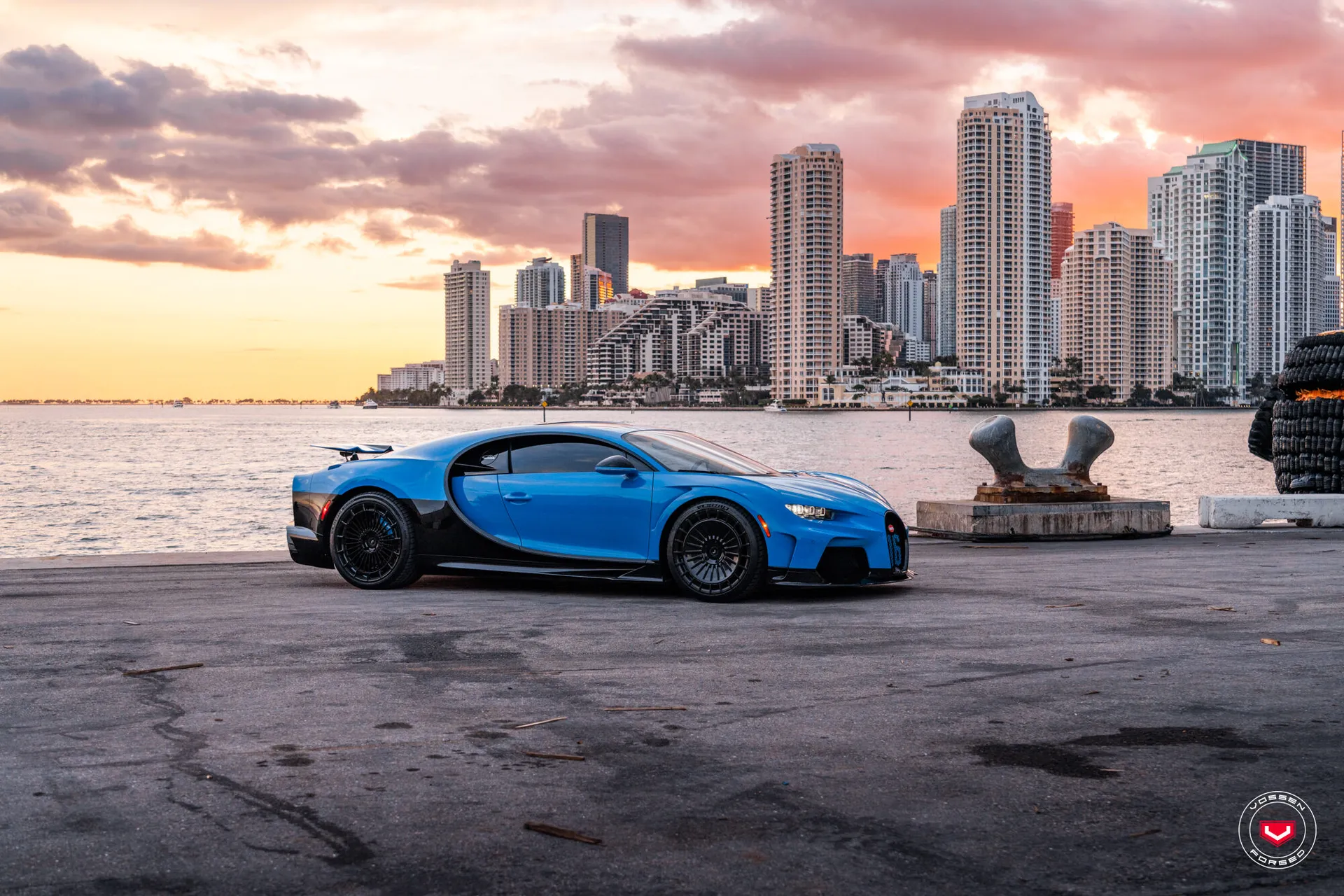 Bugatti Chiron, 7