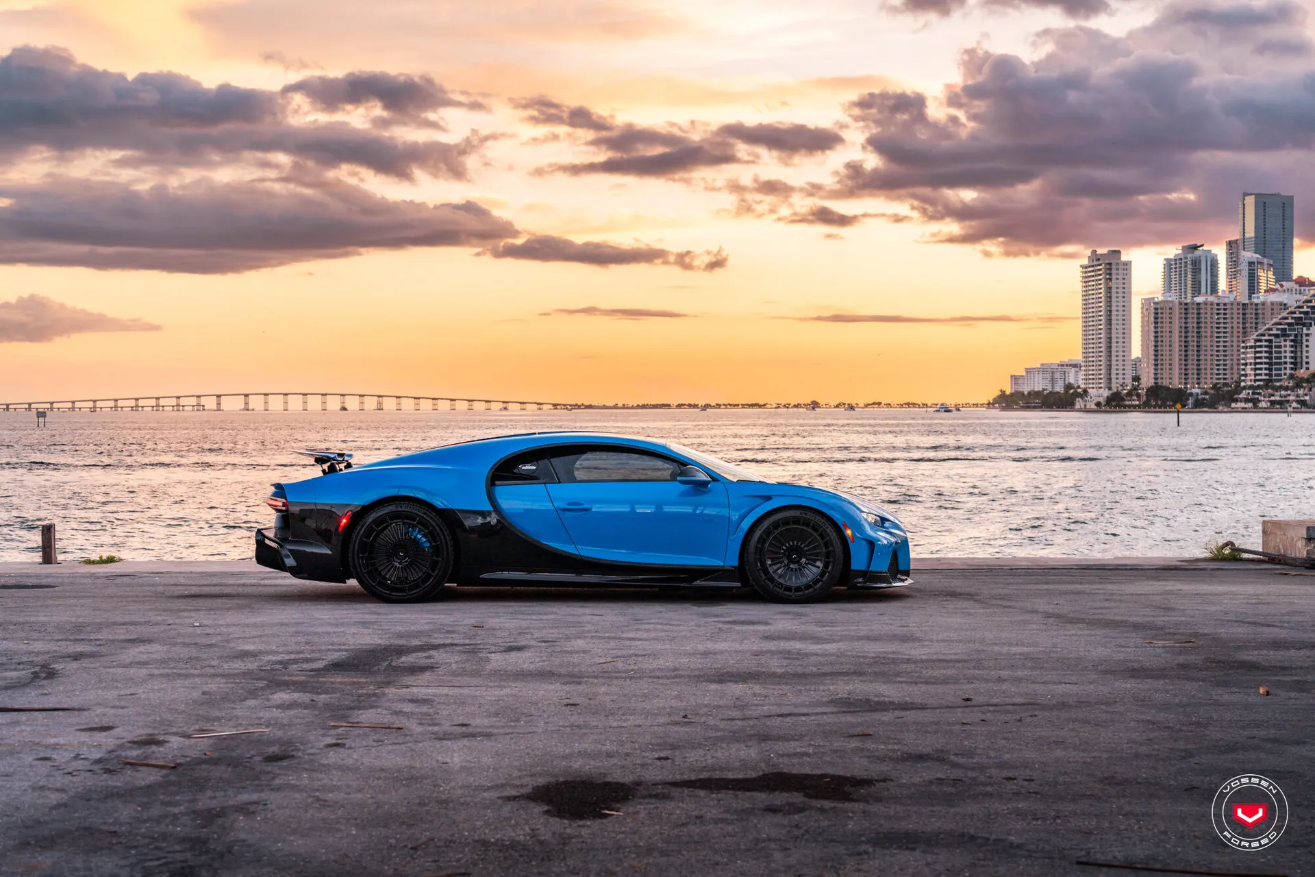 Bugatti Chiron, 5