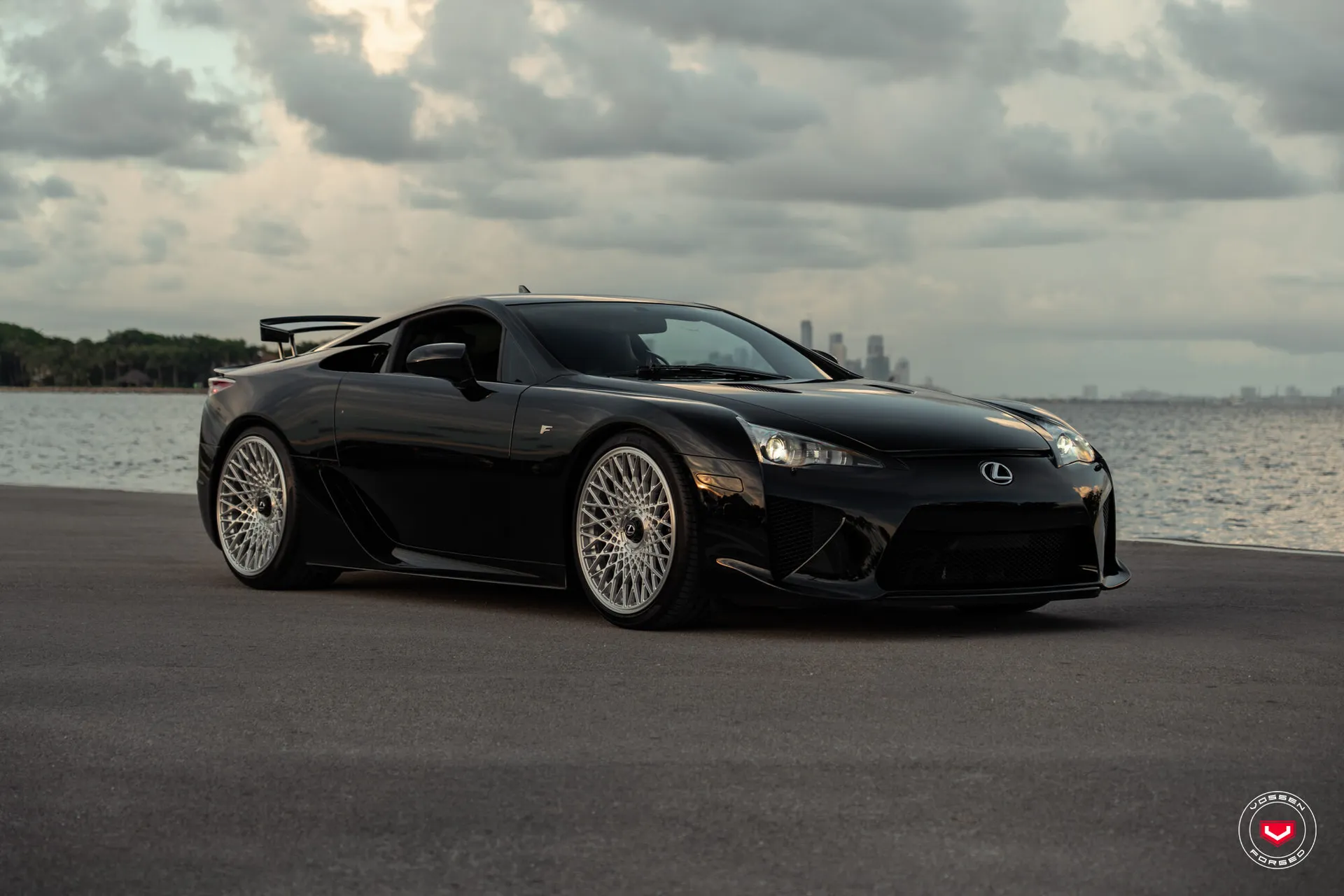Lexus LFA, 13