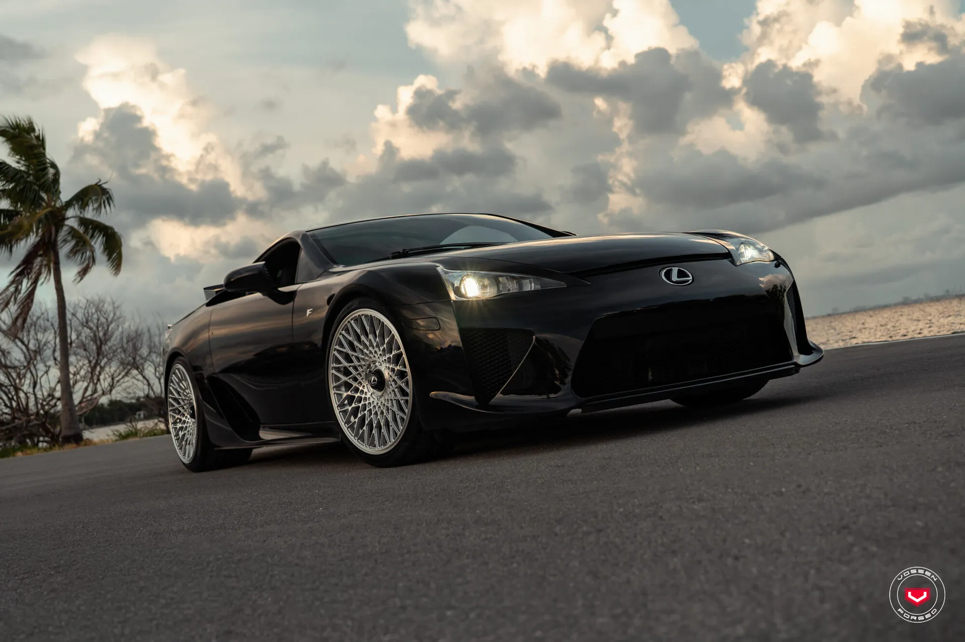 Lexus LFA, 12