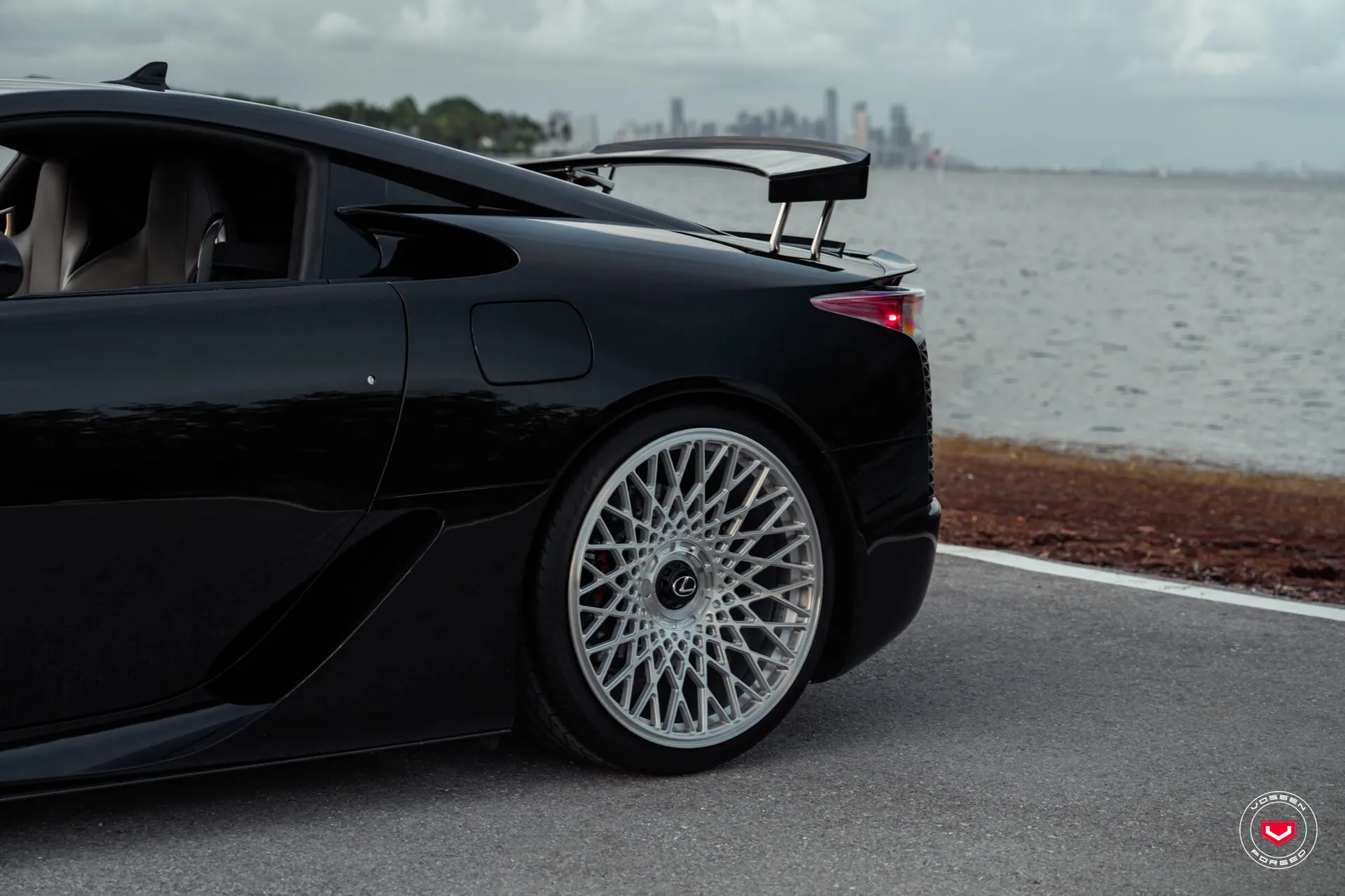 Lexus LFA, 6