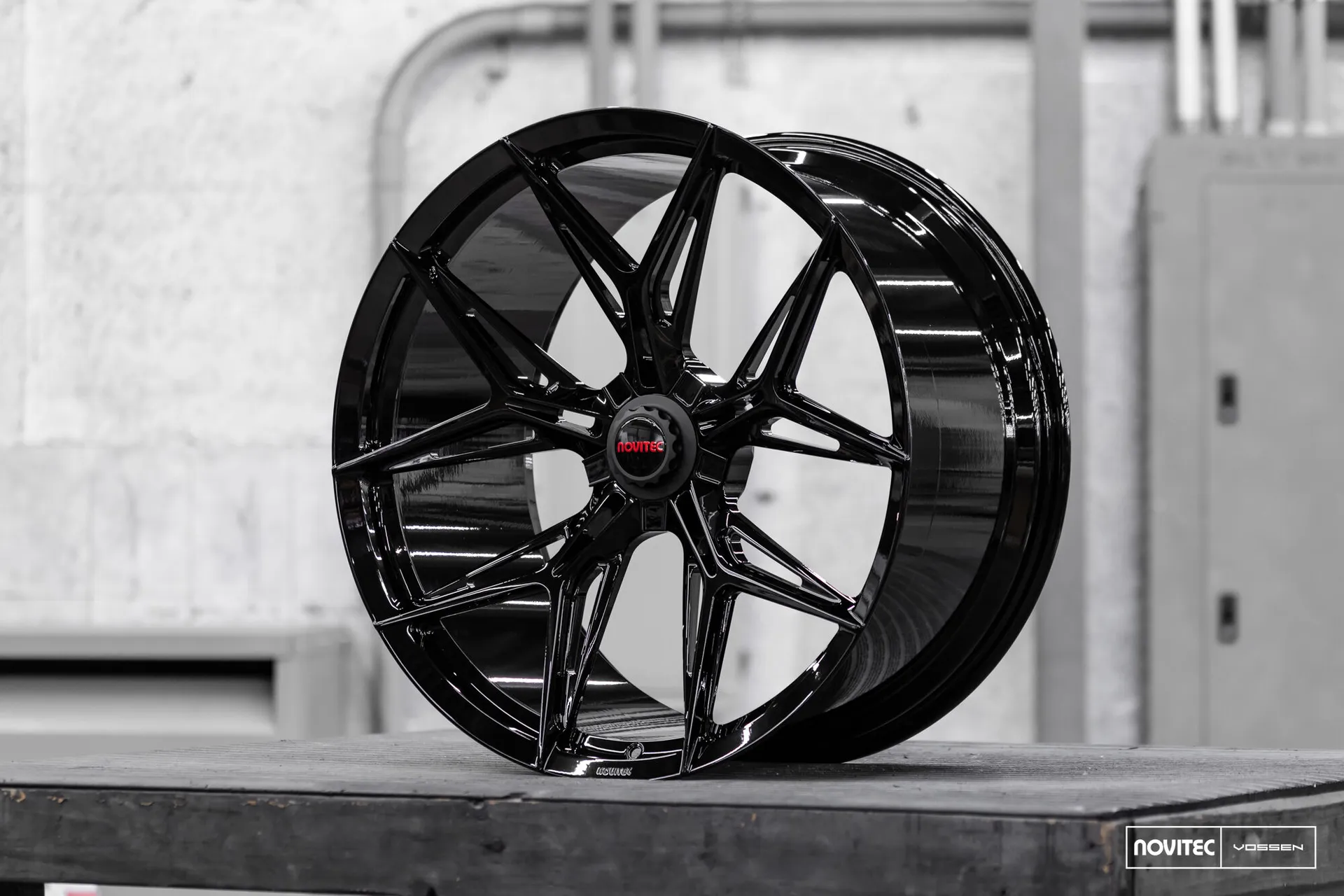Gloss Black, 10