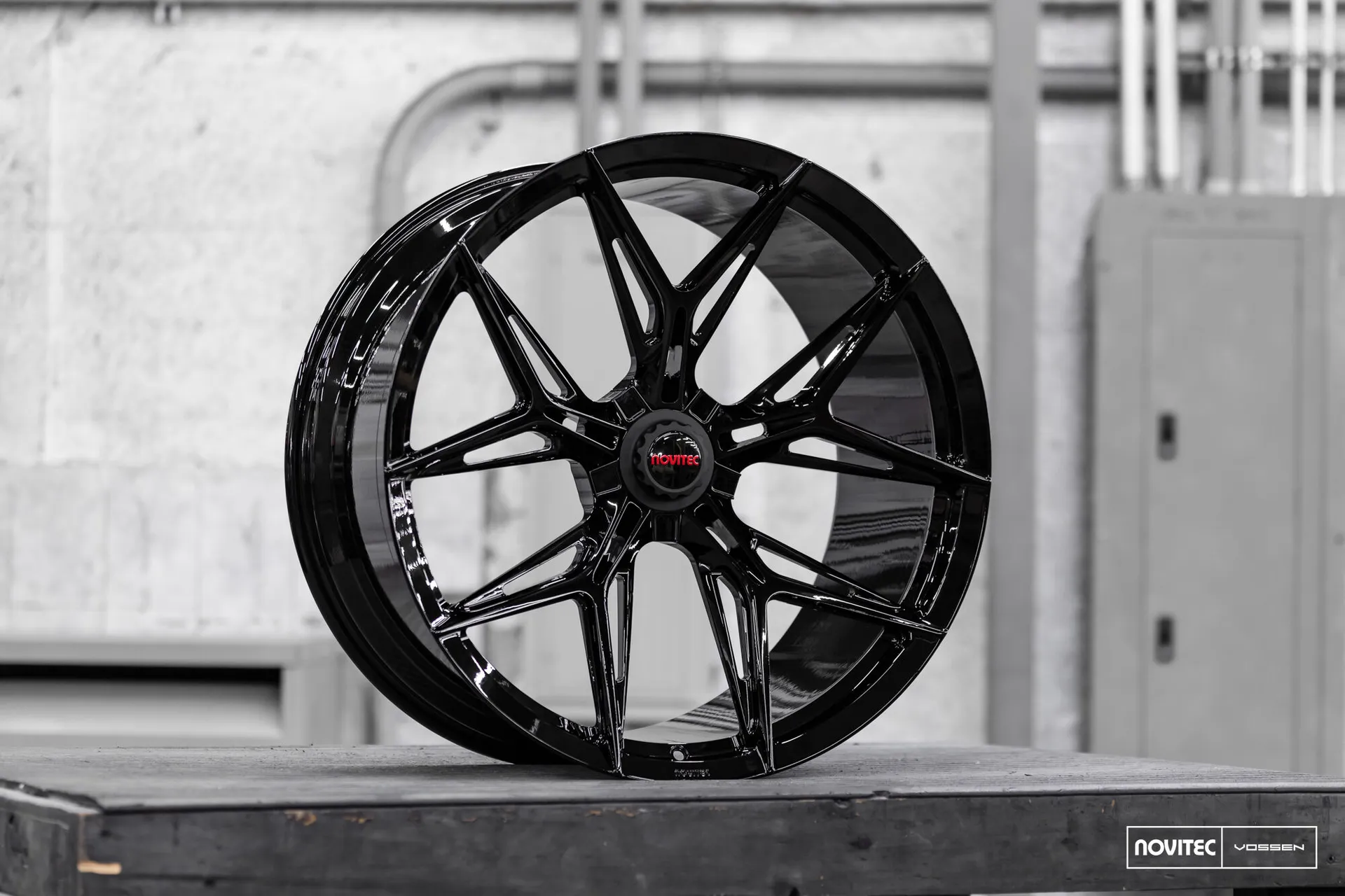 Gloss Black, 18