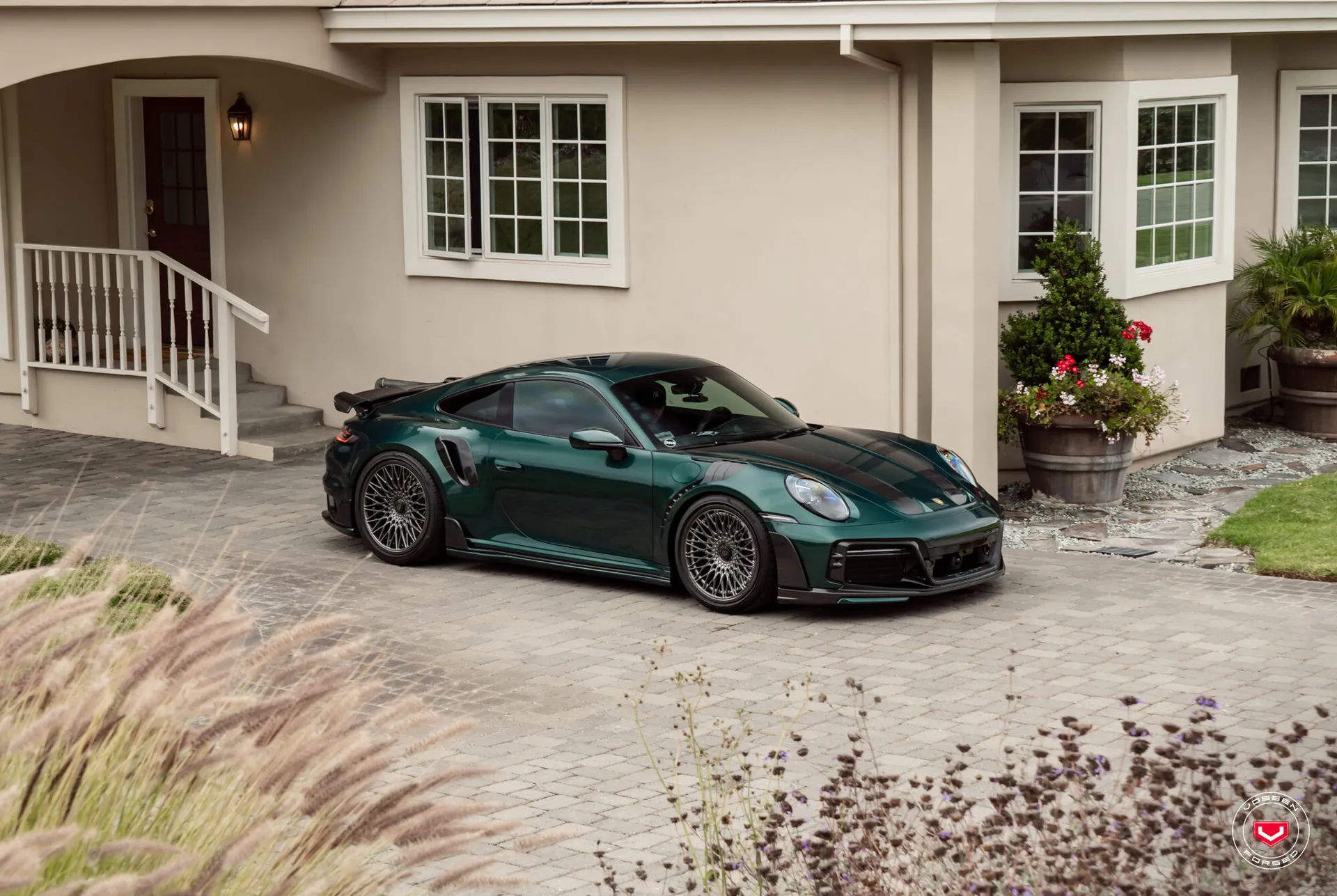 Porsche 992, 13