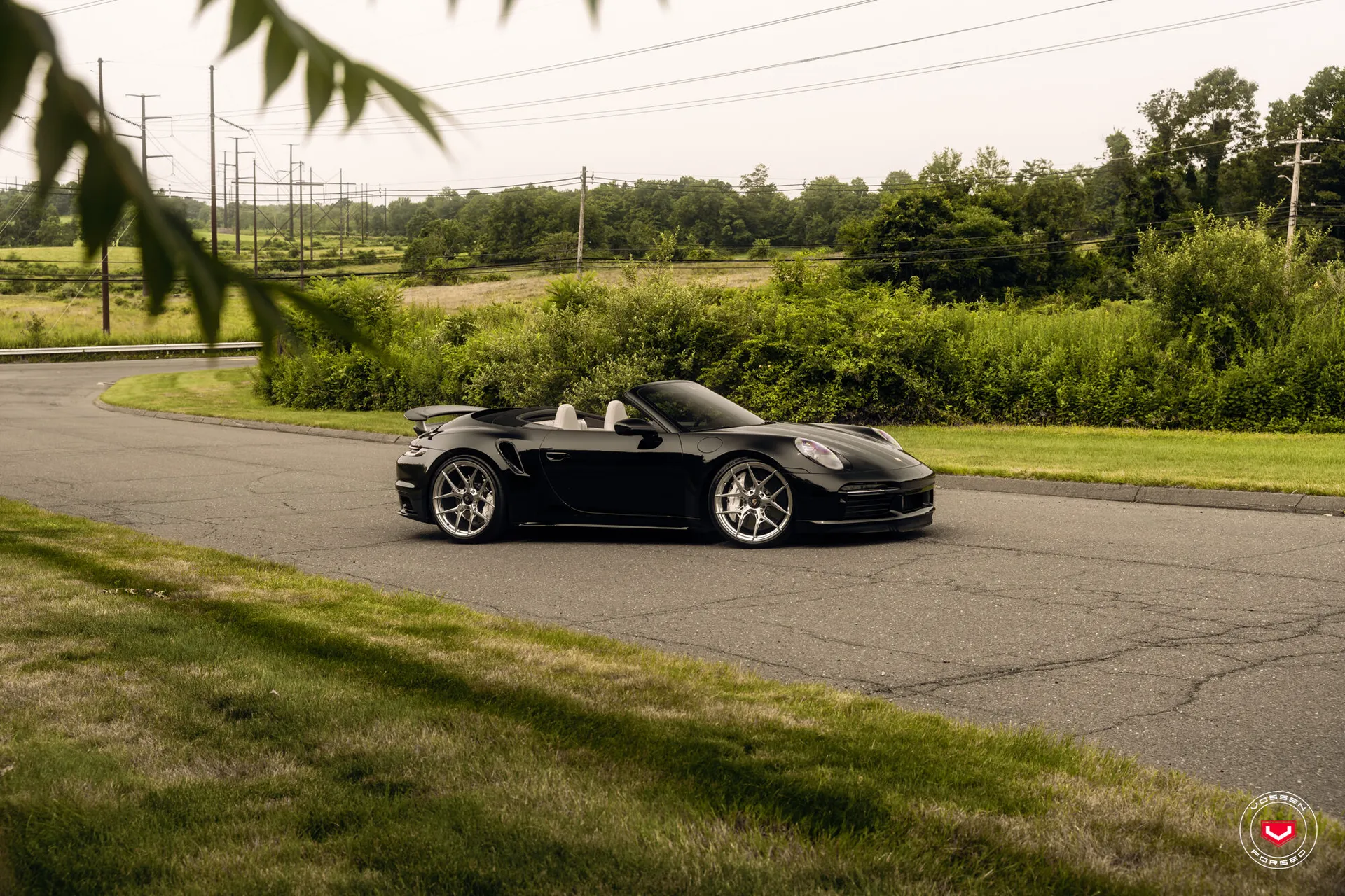 Porsche 992, 12