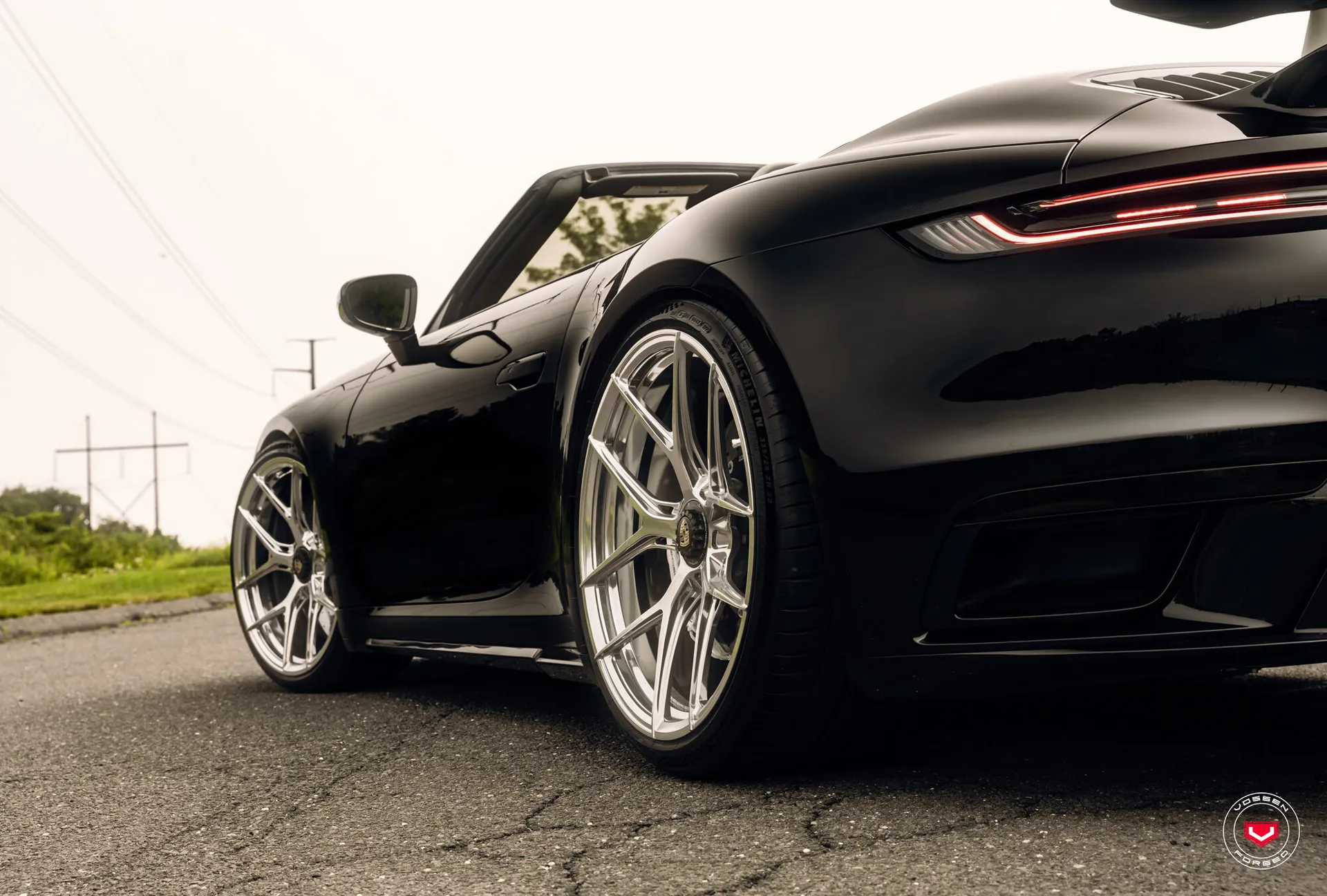Porsche 992, 9