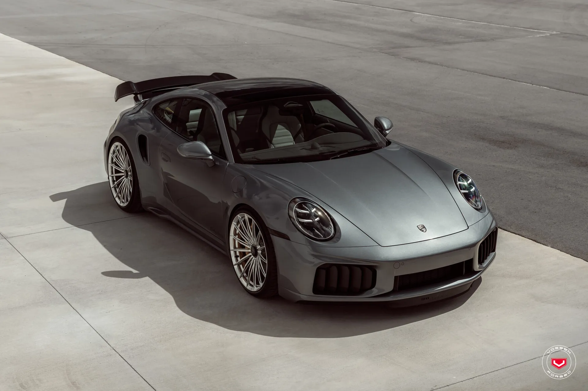 Porsche 992, 7