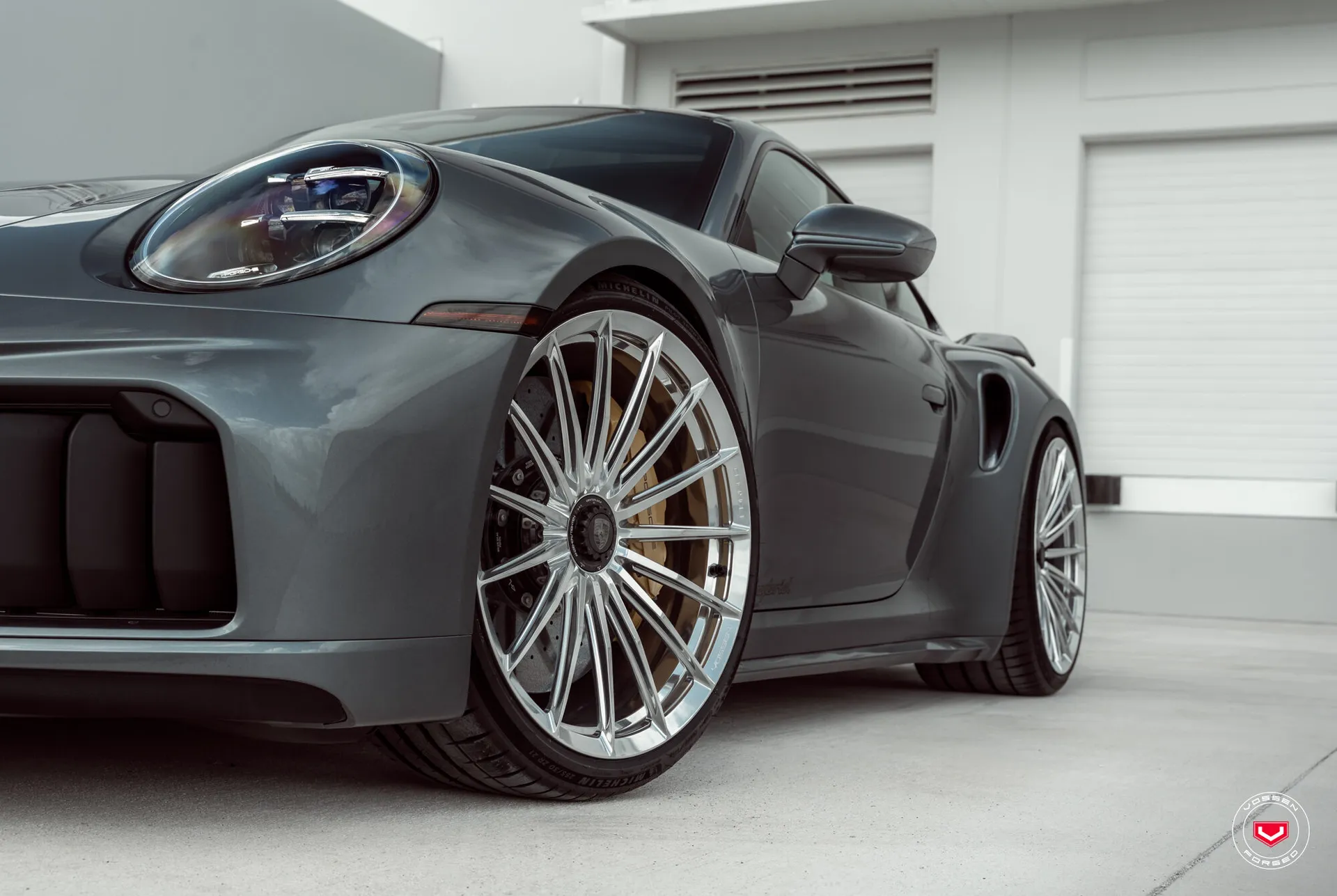 Porsche 992, 5