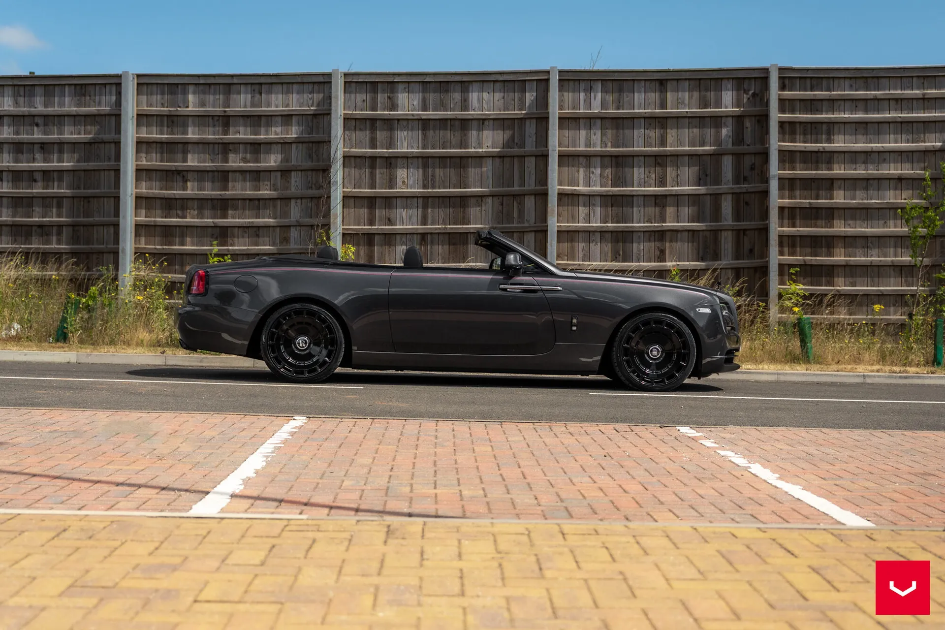 Rolls Royce Dawn, 8