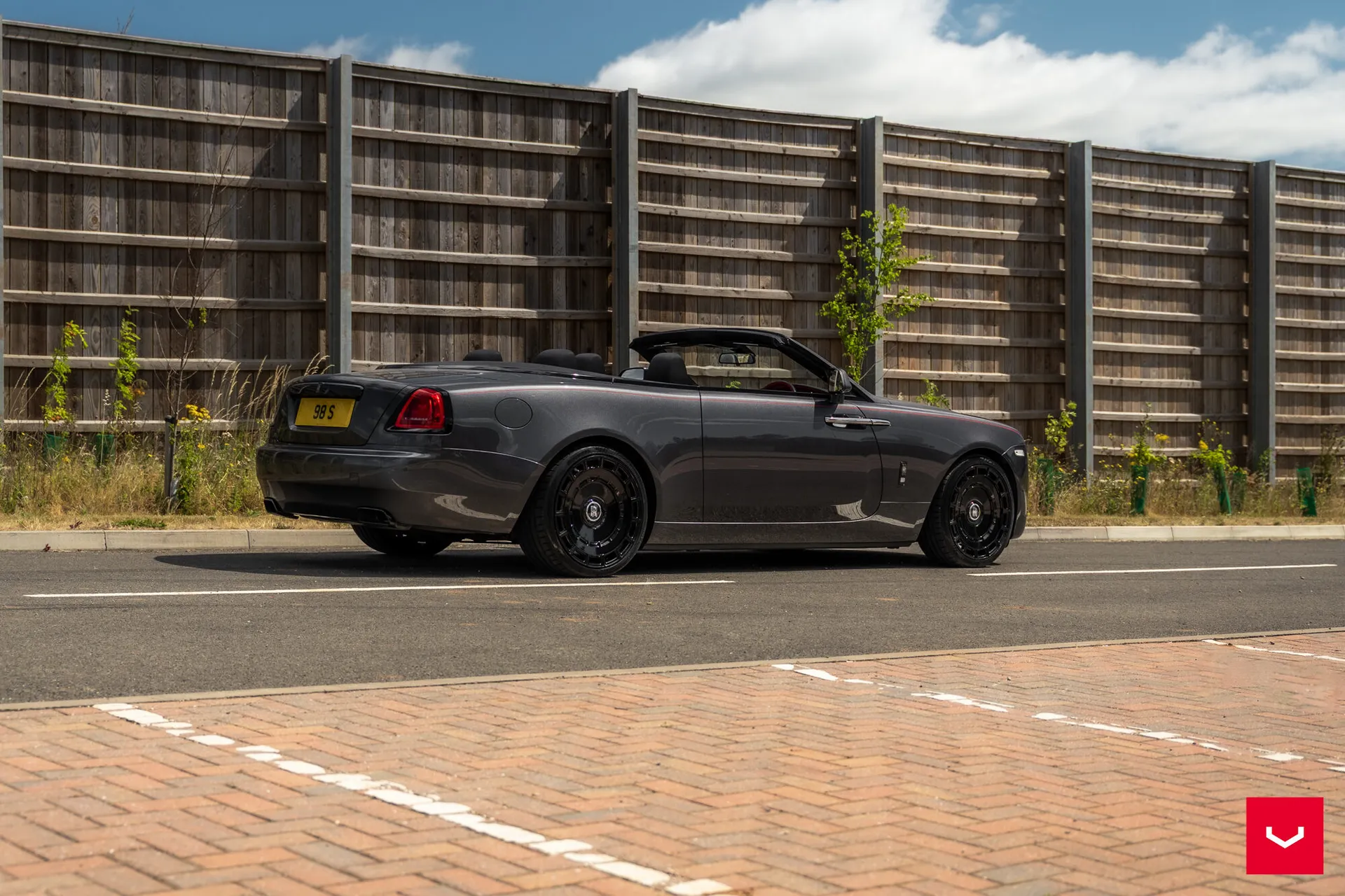 Rolls Royce Dawn, 14