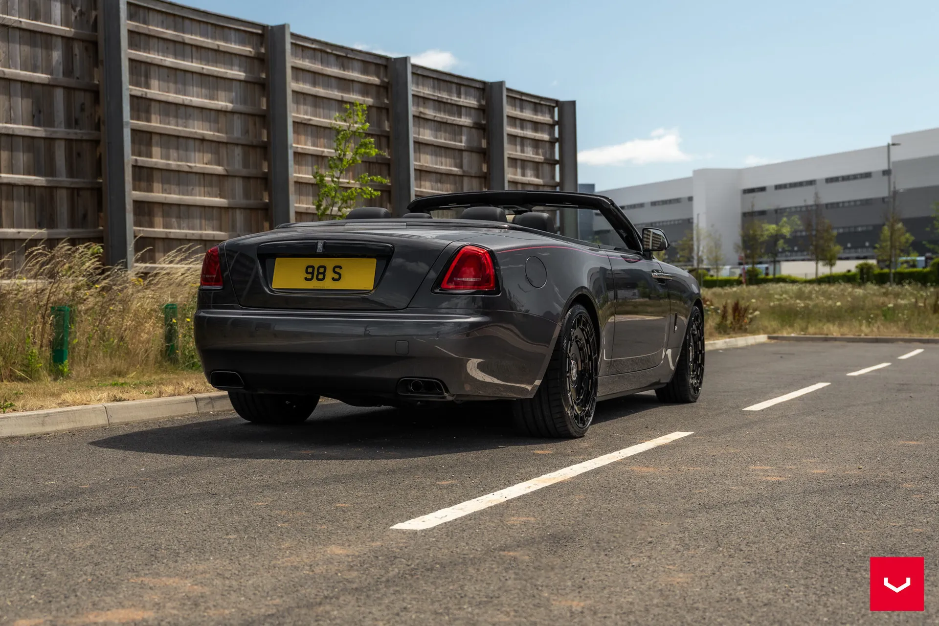 Rolls Royce Dawn, 2