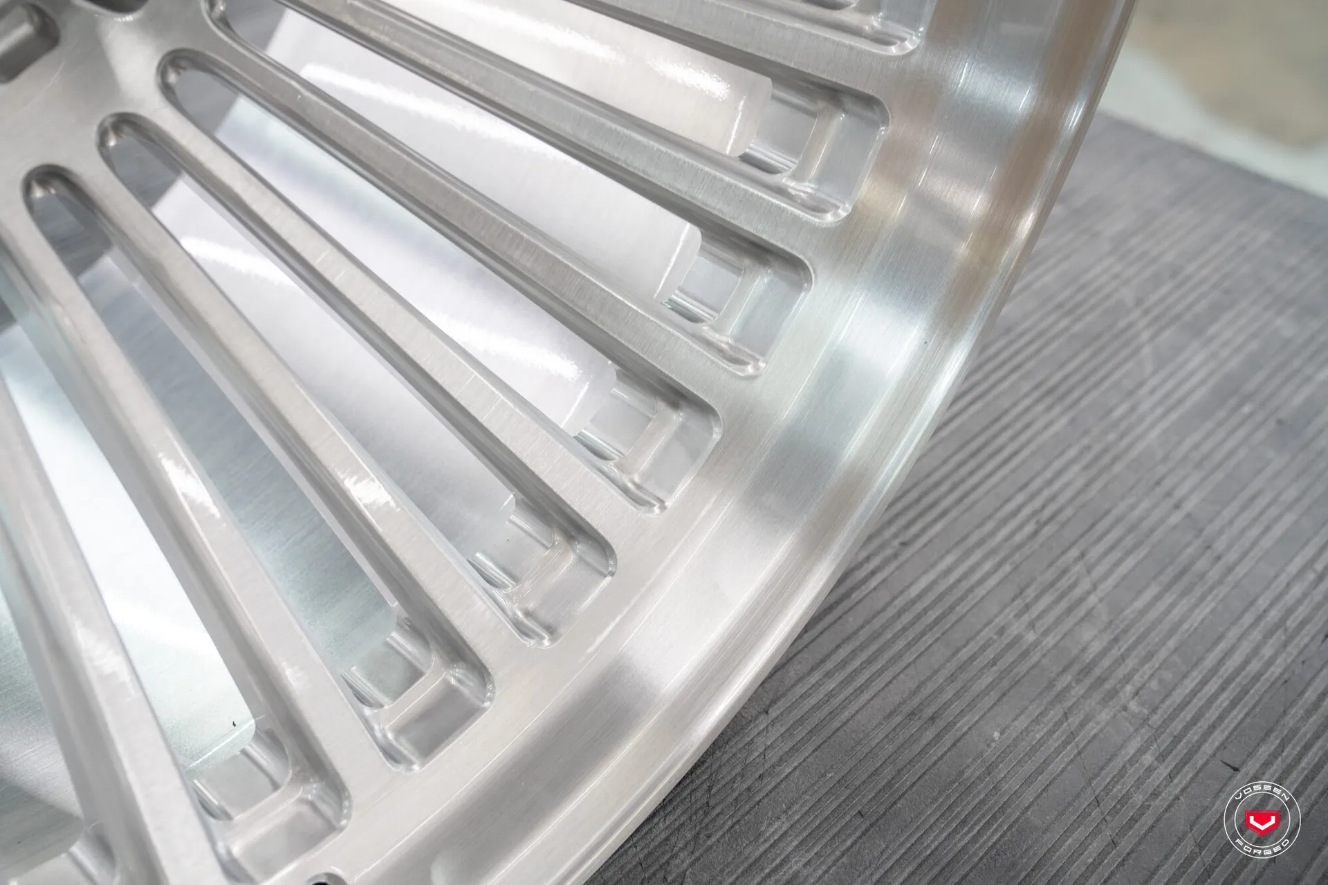Gloss Clear, 11