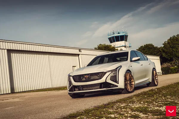 Cadillac CT5 V
