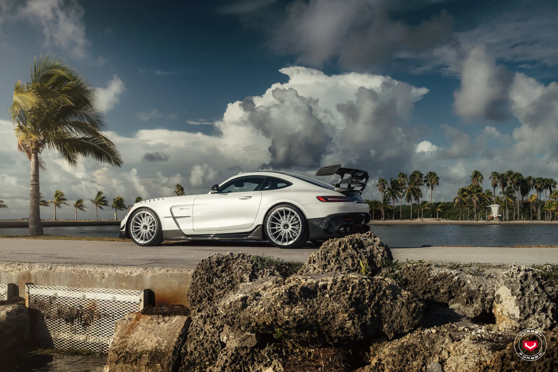 Mercedes Benz AMG GT Coupe, 7