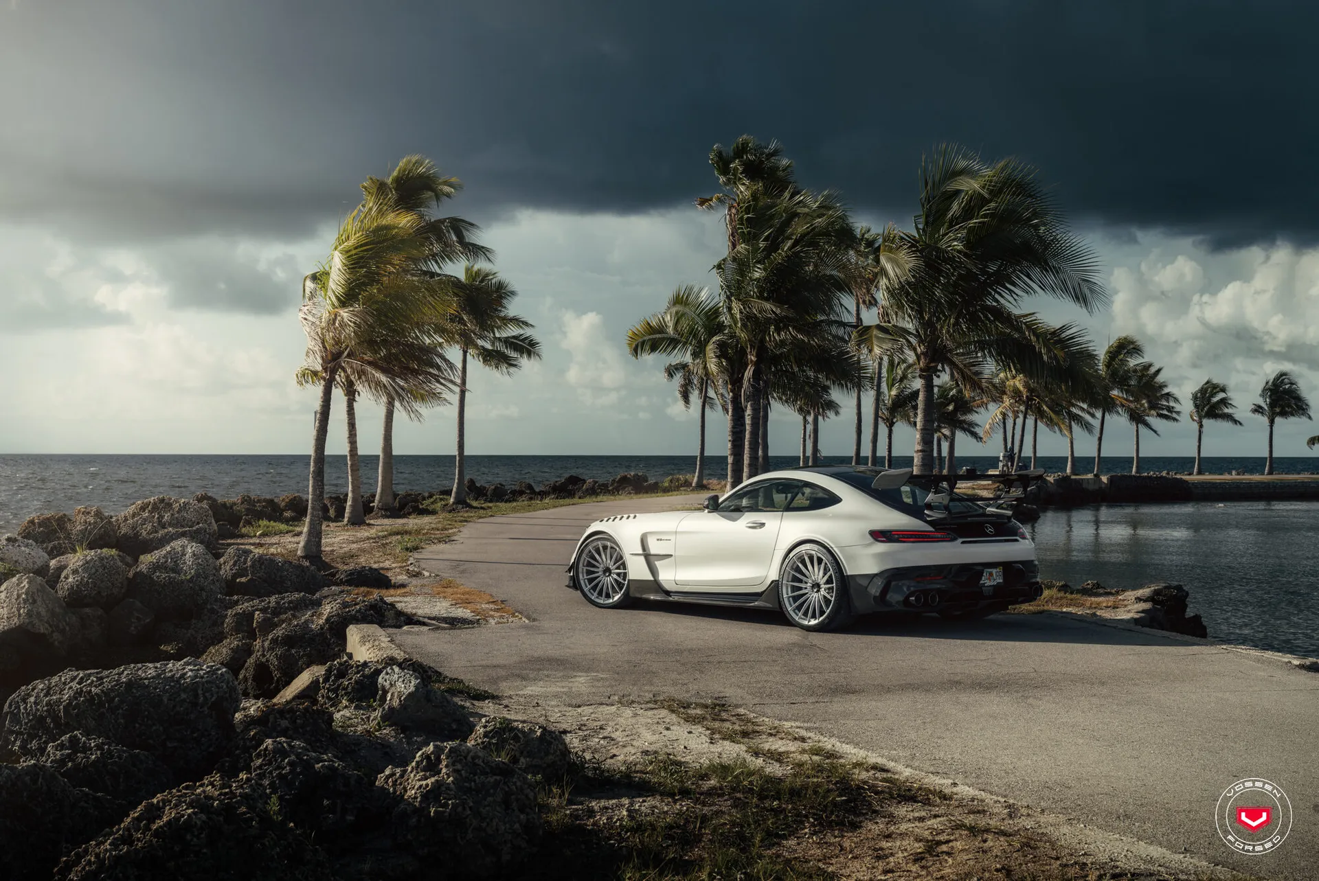 Mercedes Benz AMG GT Coupe, 5