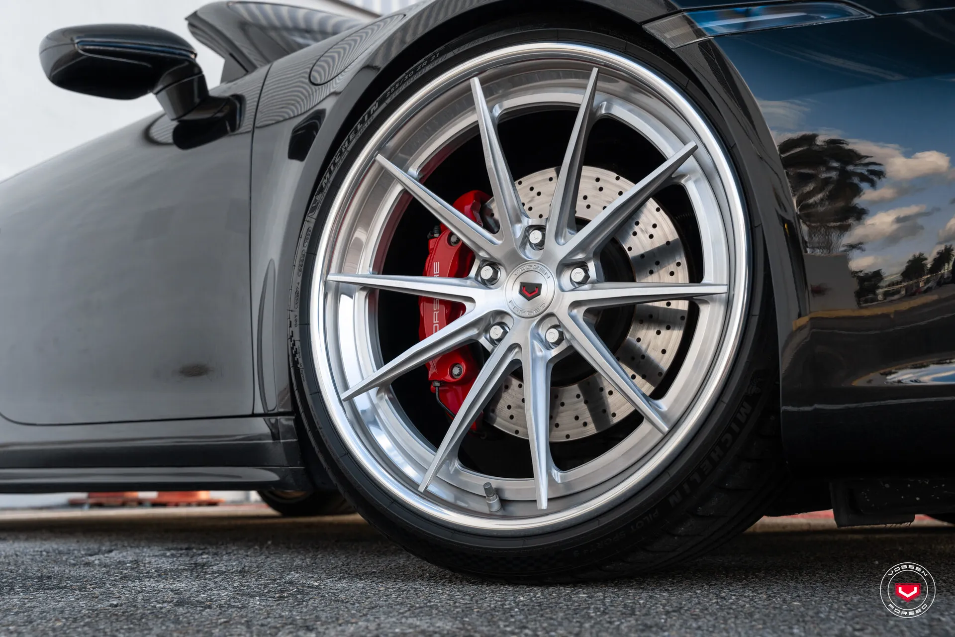 Porsche 992, 3