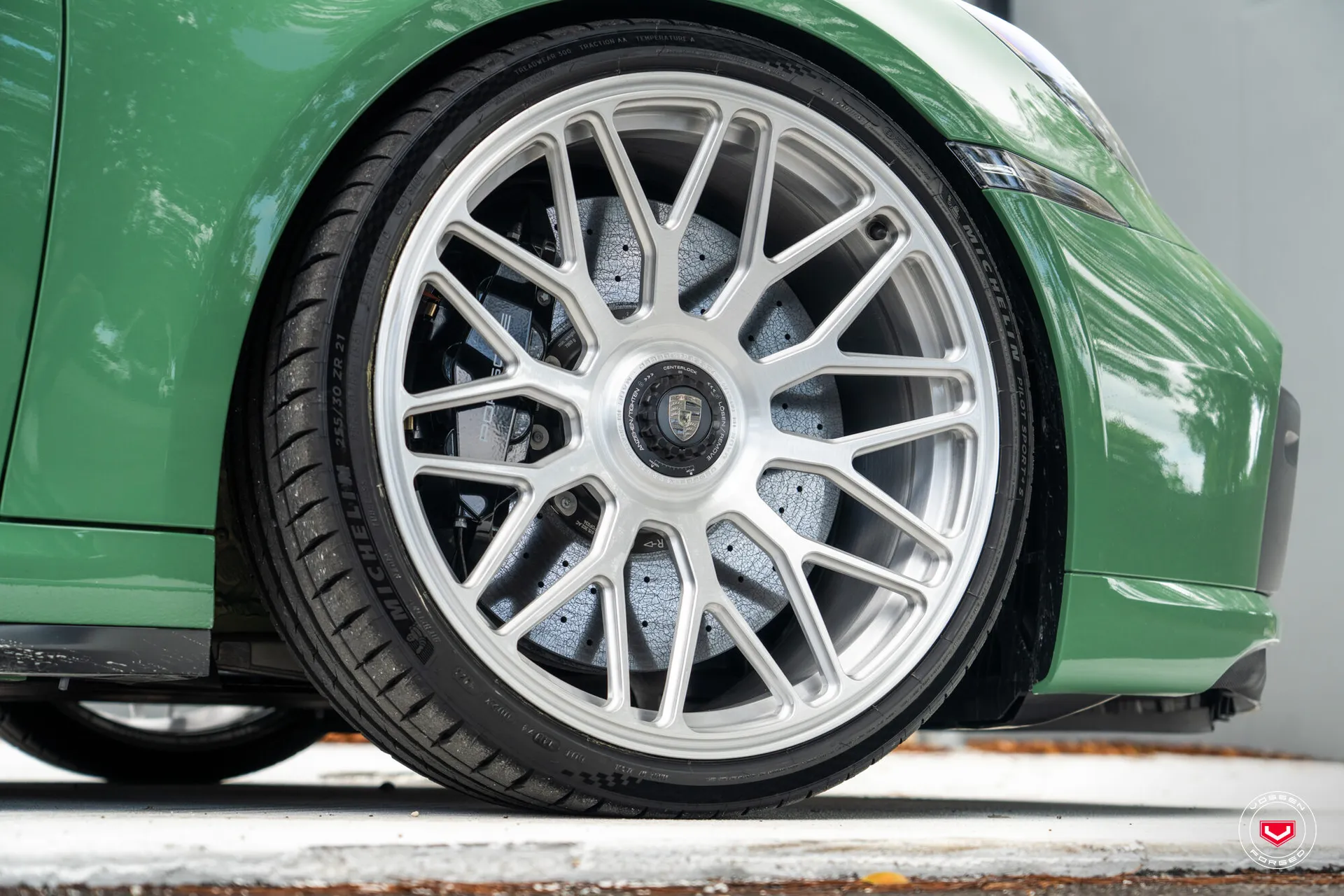 Porsche 992, 3