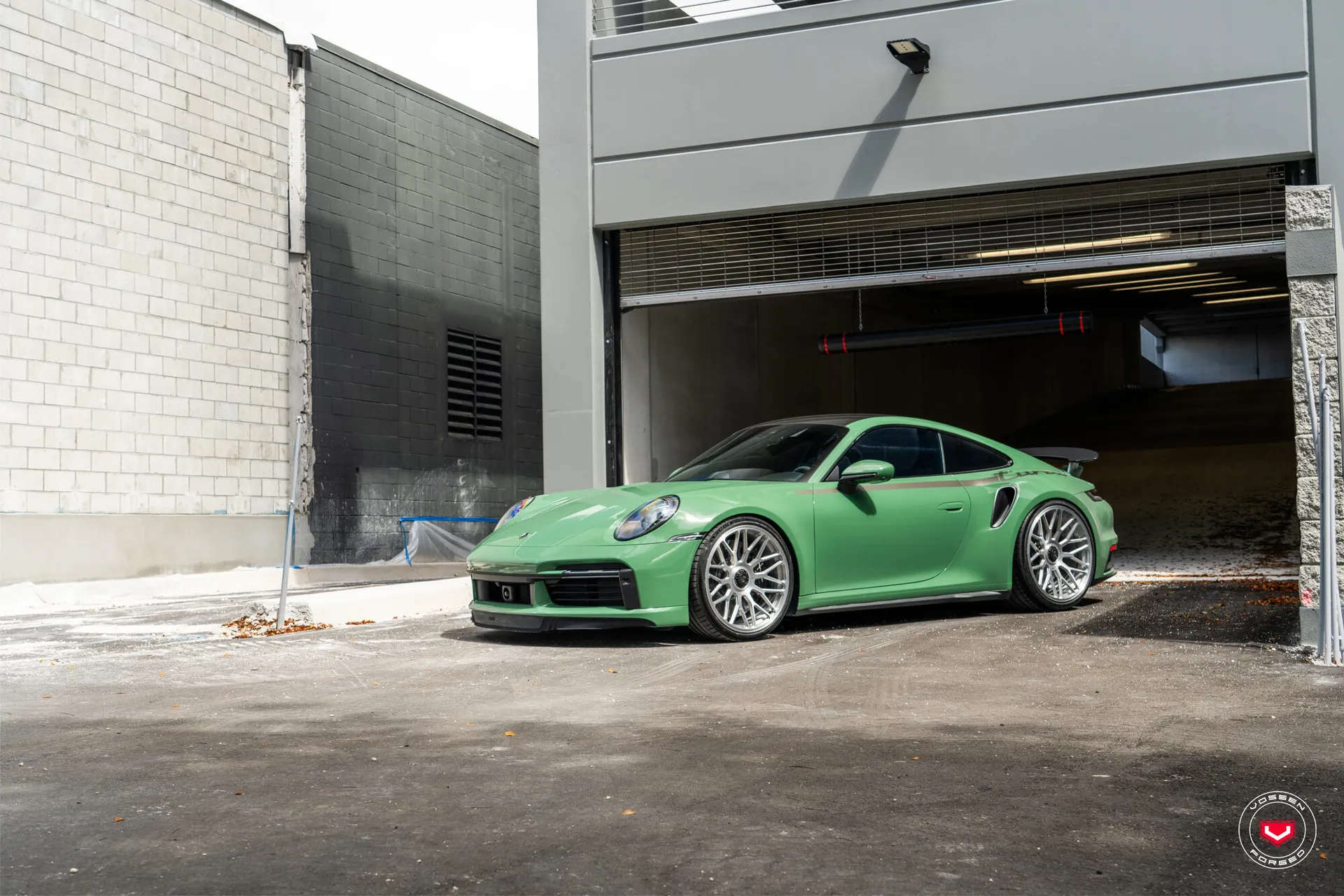 Porsche 992, 5