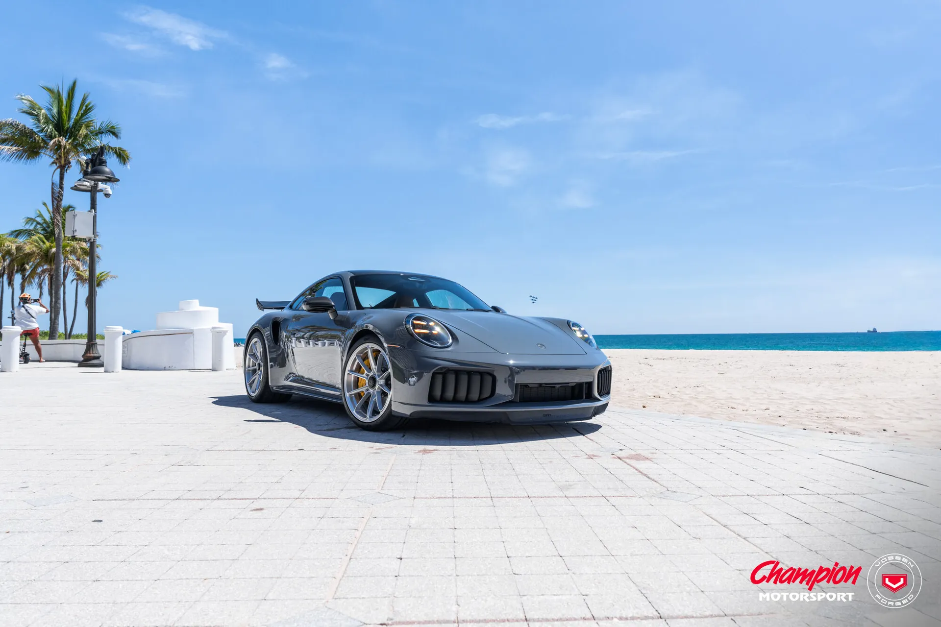 Porsche 992, 10